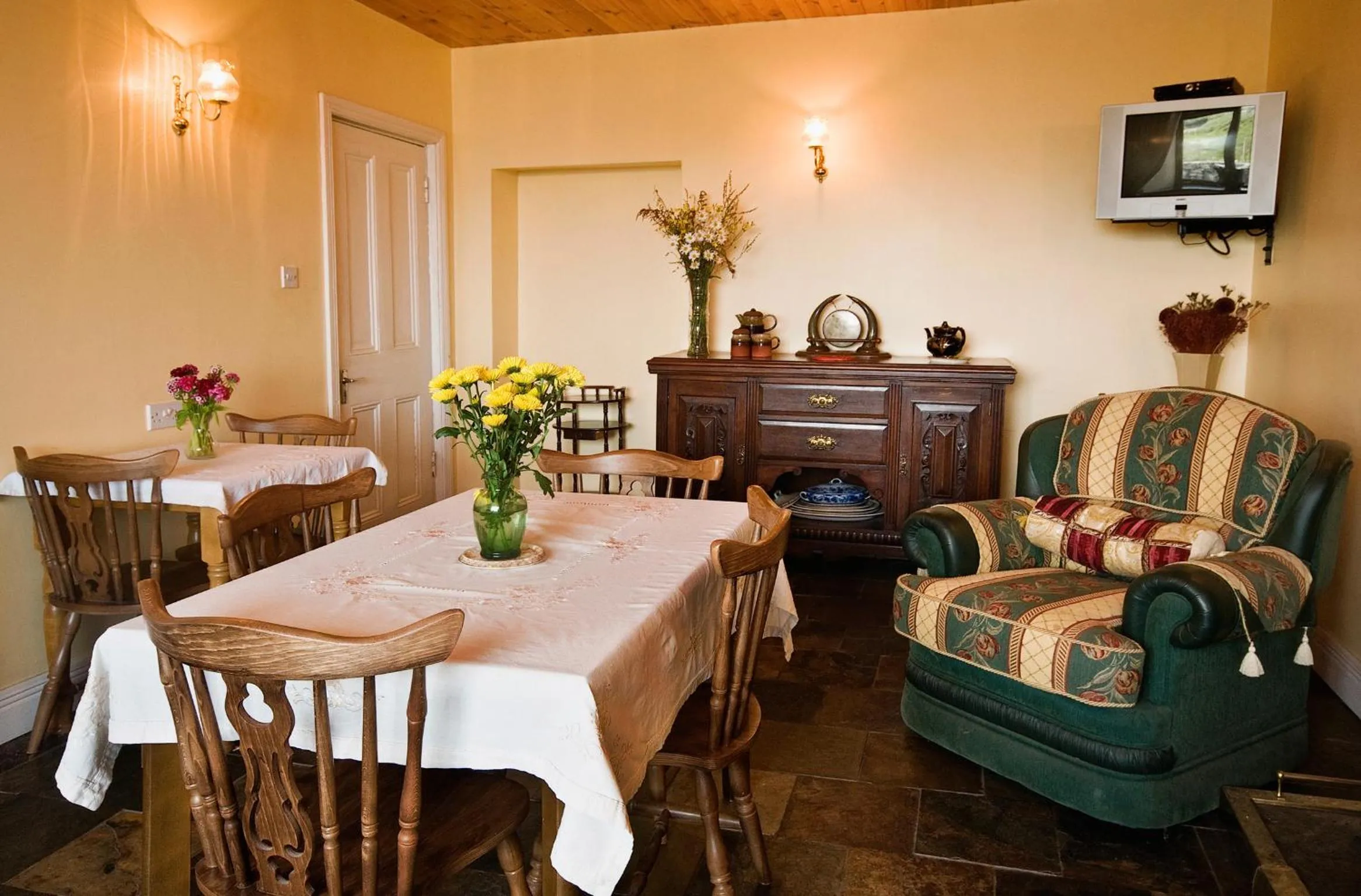 Dining area in Castlehouse B&B