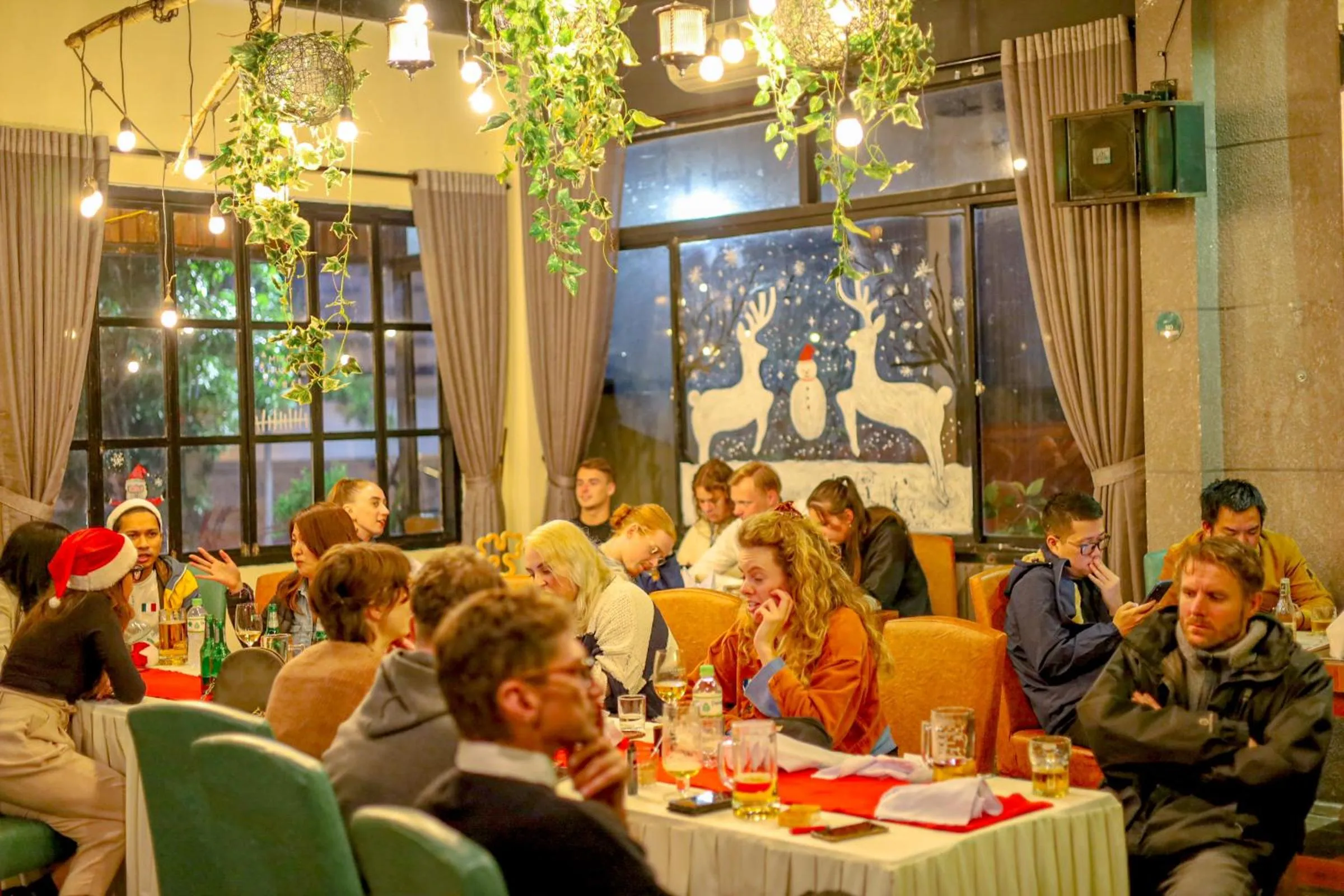 Restaurant/places to eat in DMZ Hostel