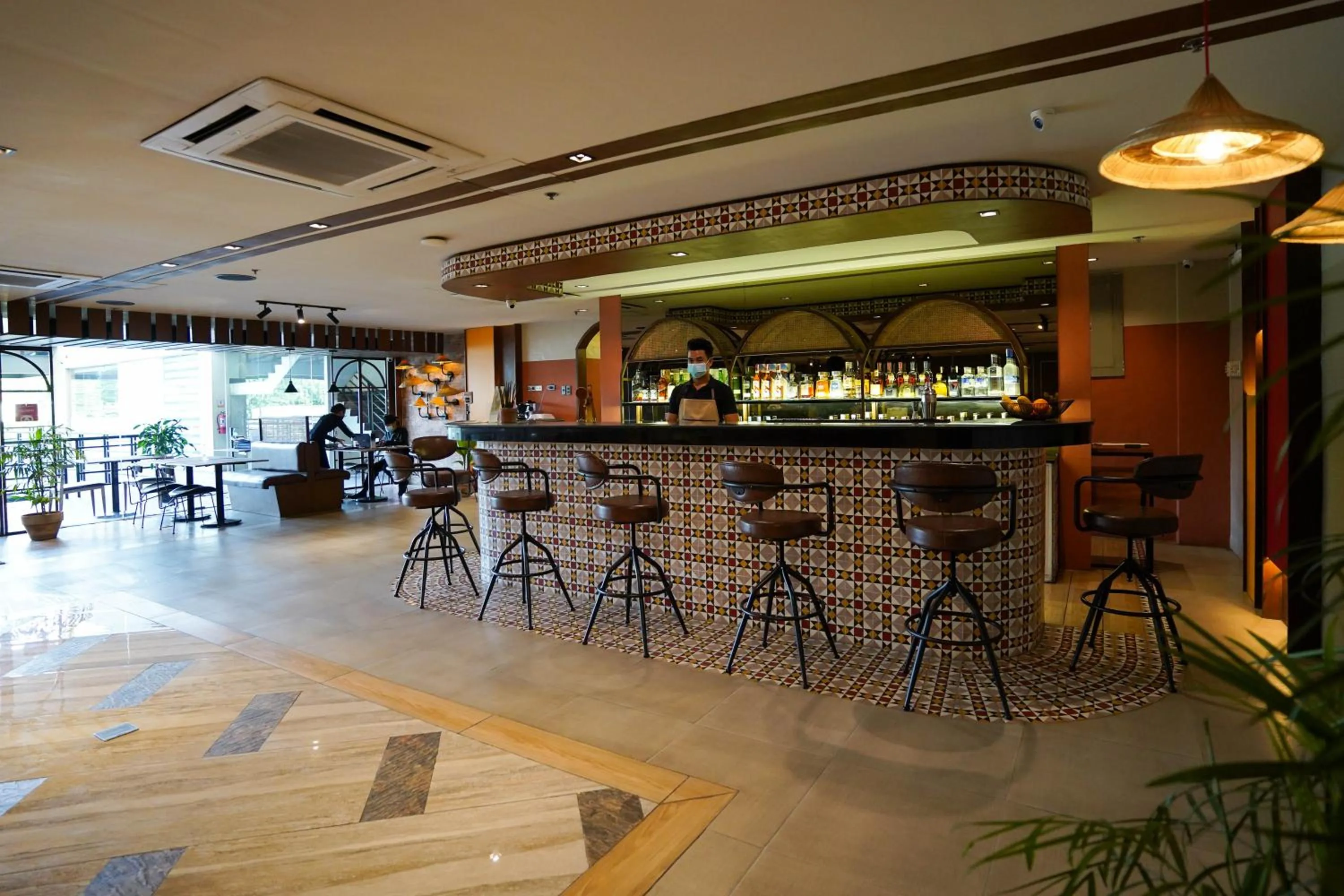 Restaurant/places to eat in Bravo Tanauan Hotel