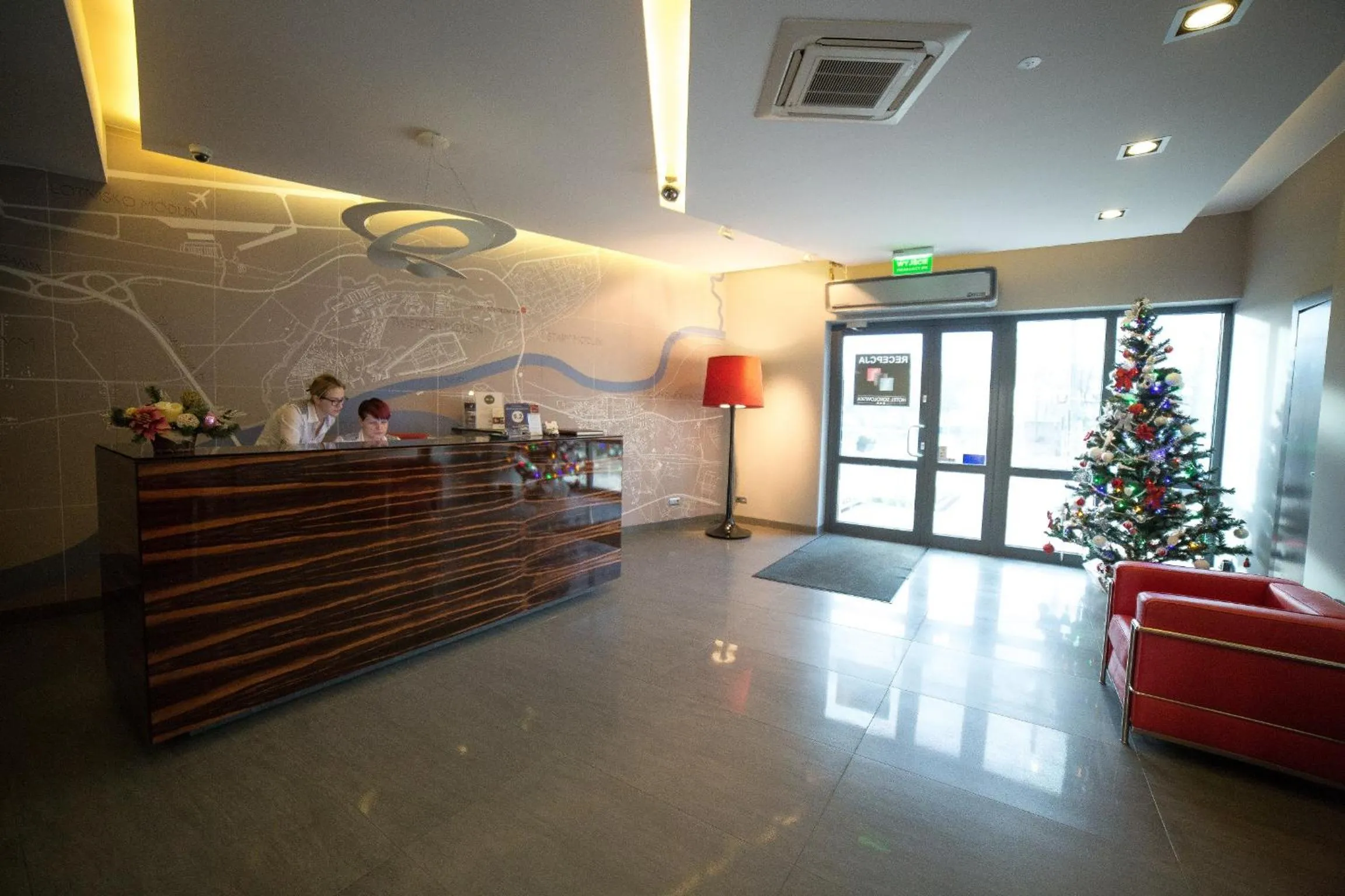 Lobby or reception in Hotel Sokołowska Airport Modlin