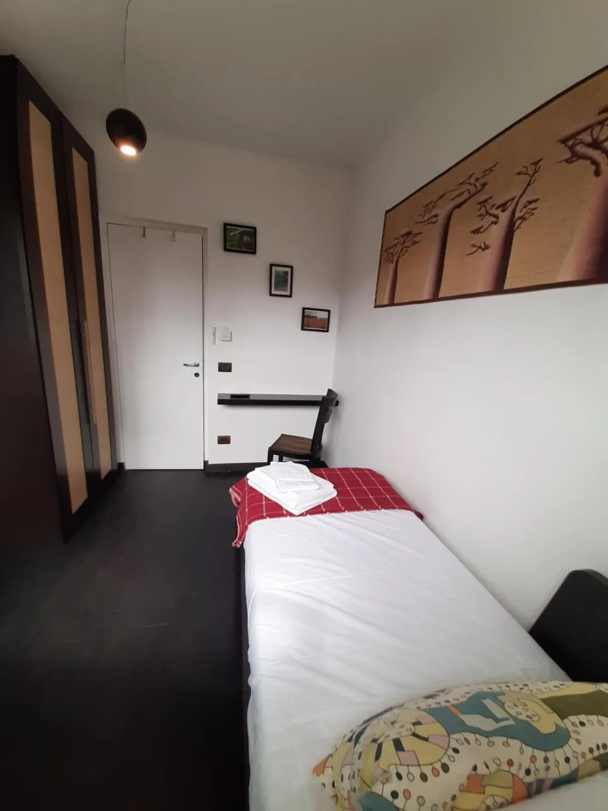 Bed in Place to Be&b