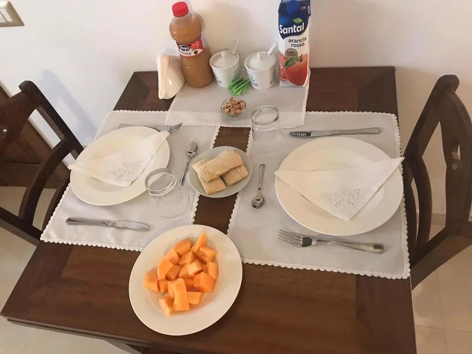 Food and drinks in Lo Scrigno Barocco