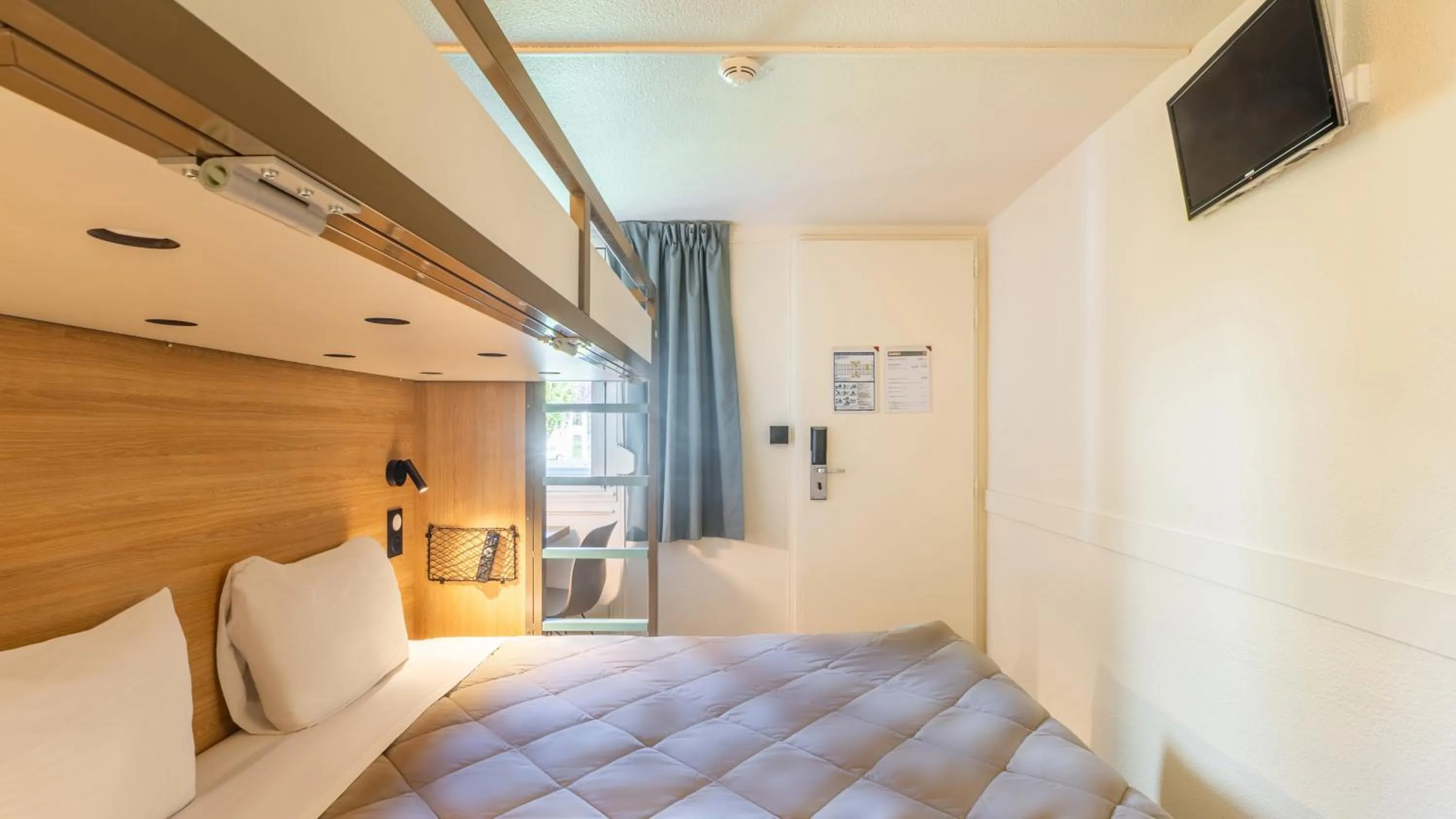 Bed in Premiere Classe Biarritz