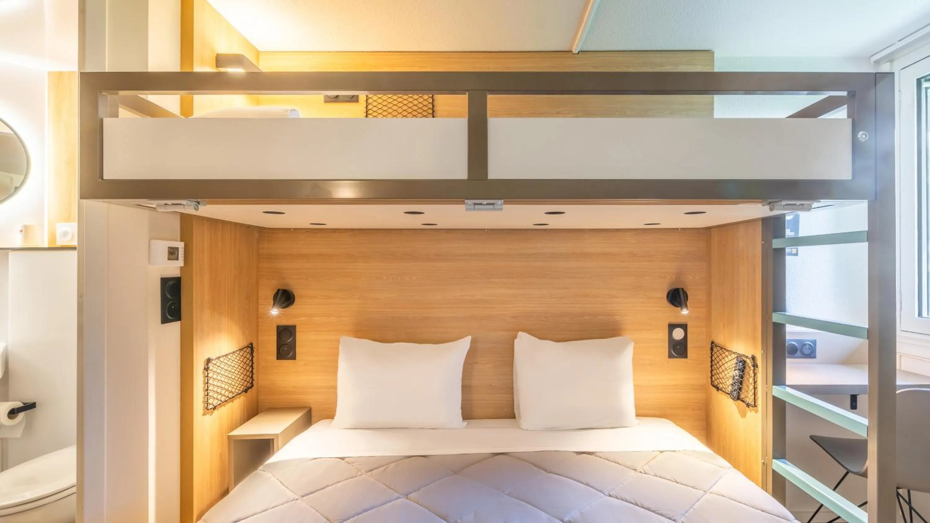 Bed in Premiere Classe Biarritz