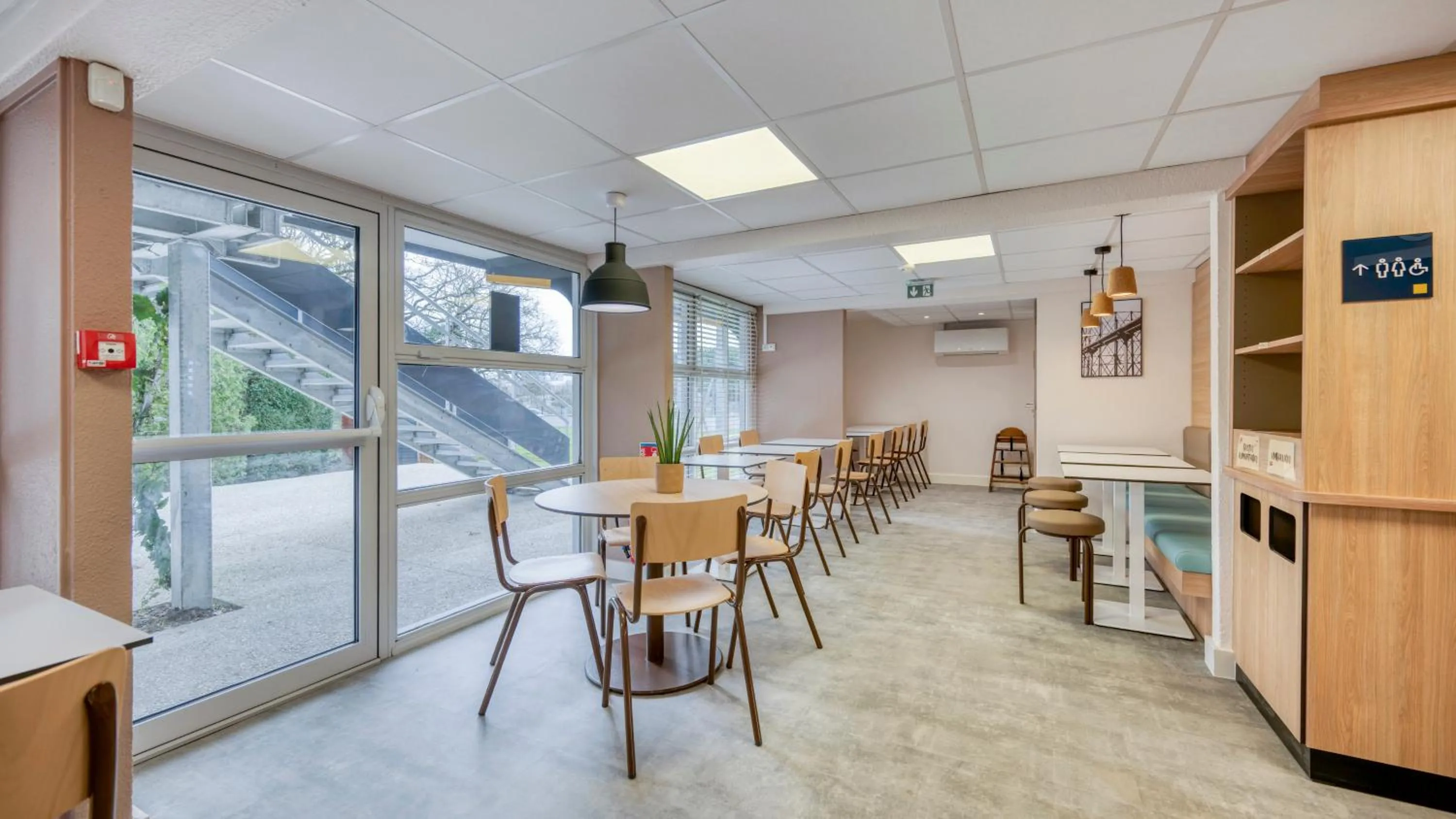 Dining area in Premiere Classe Bordeaux Sud Villenave D'ornon