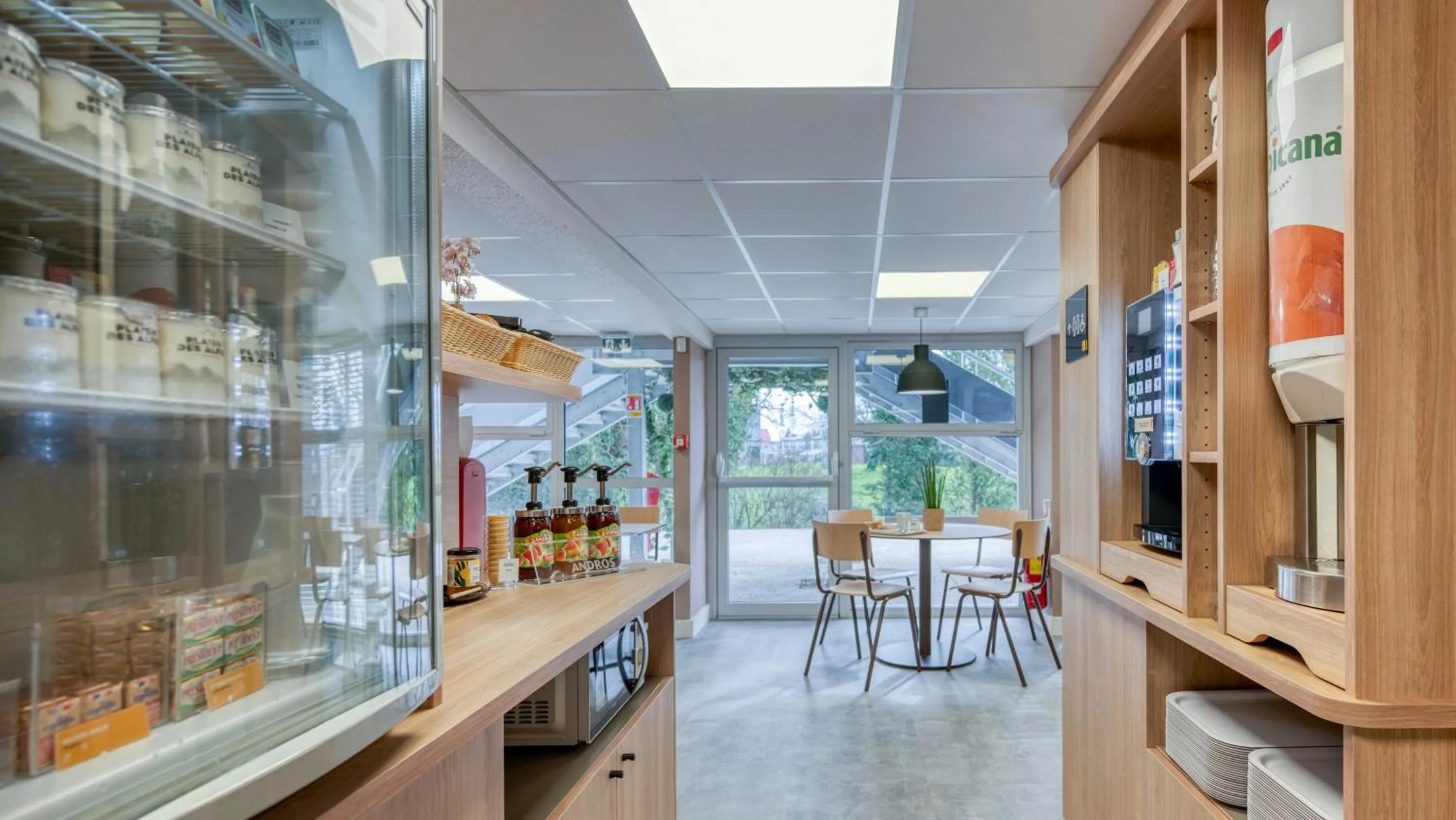 Restaurant/places to eat in Premiere Classe Bordeaux Sud Villenave D'ornon