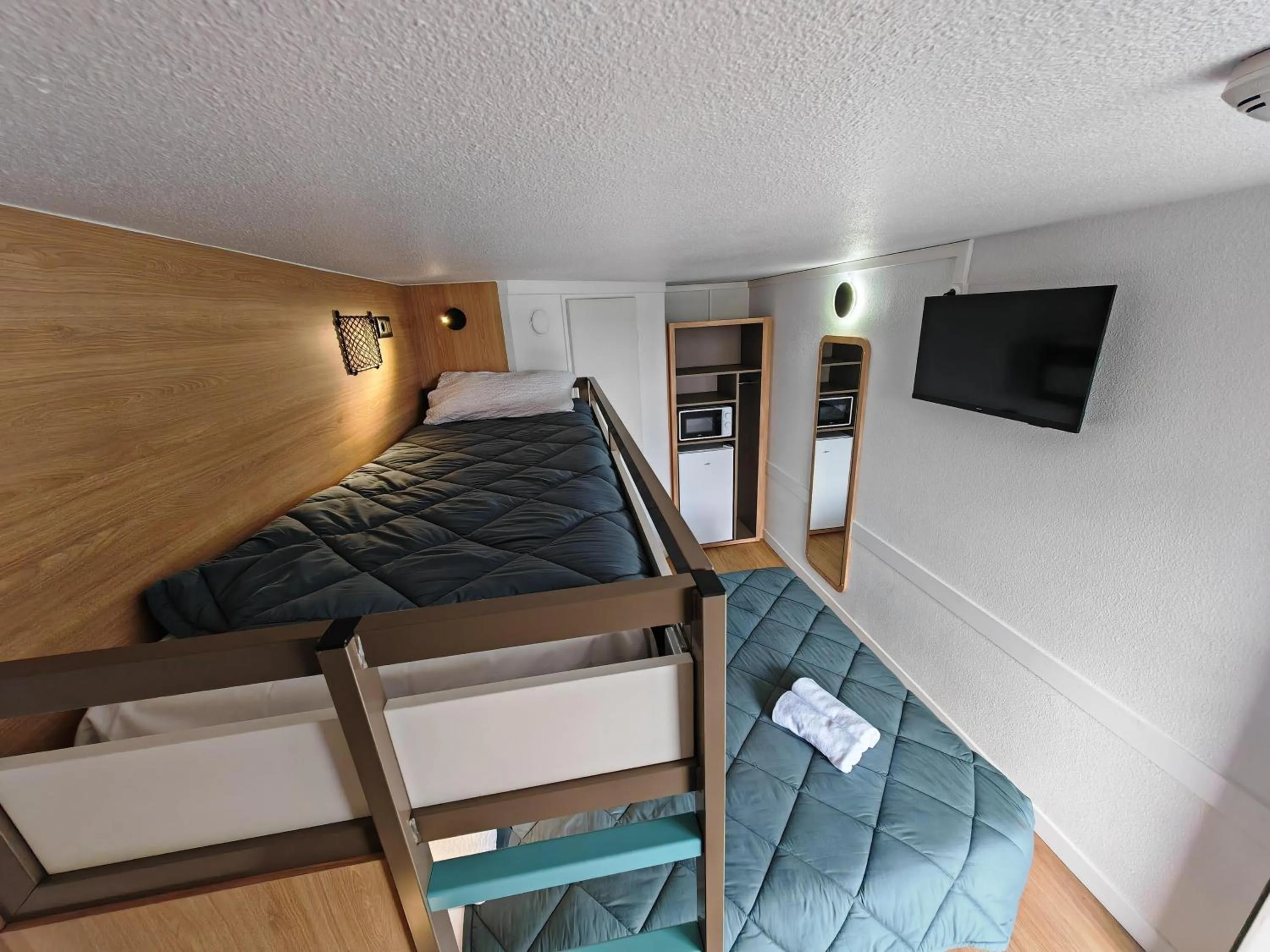 Bed in Premiere Classe Dunkerque Est Armbouts Cappel