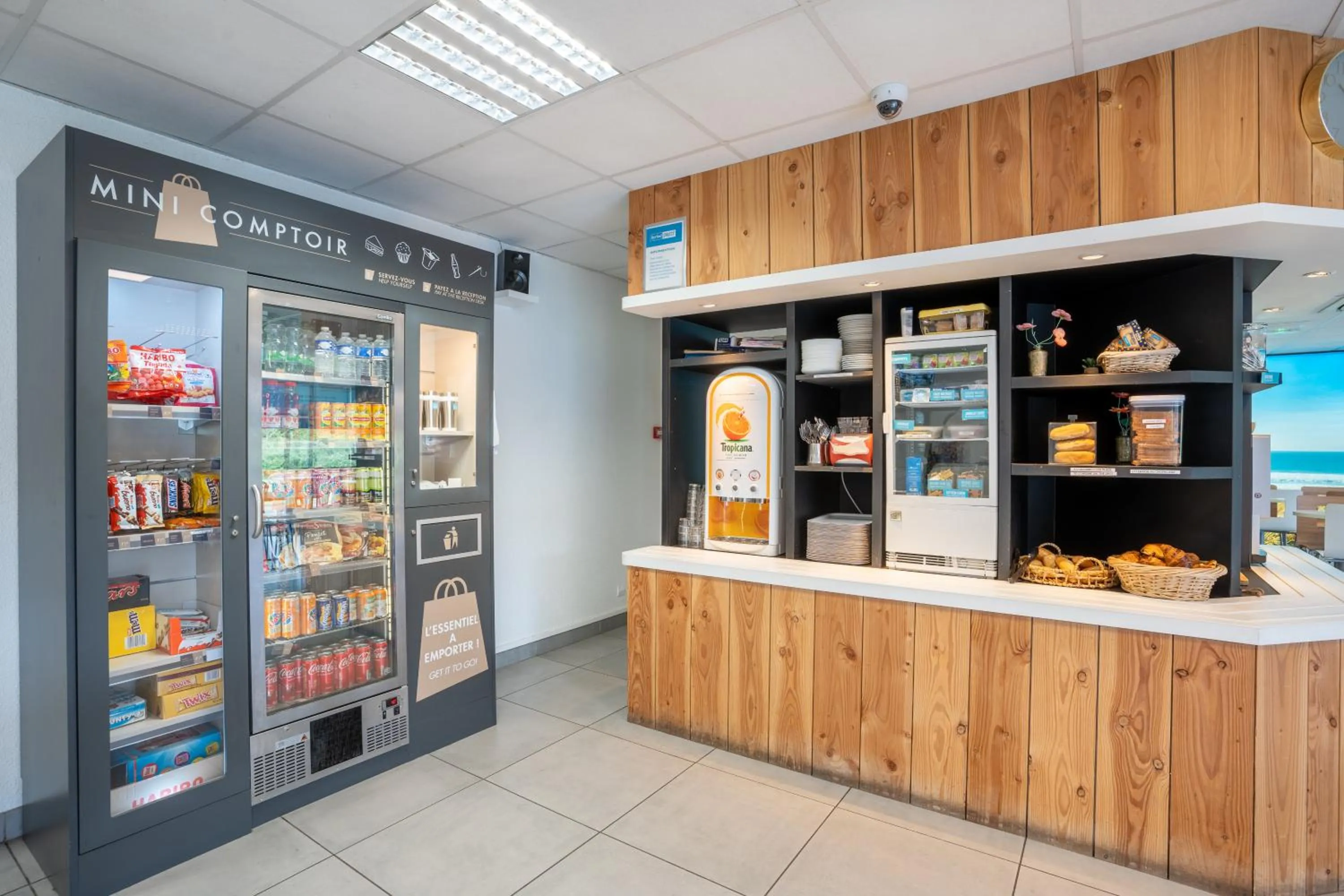 Restaurant/places to eat in Kyriad Direct Bordeaux Sud Cestas