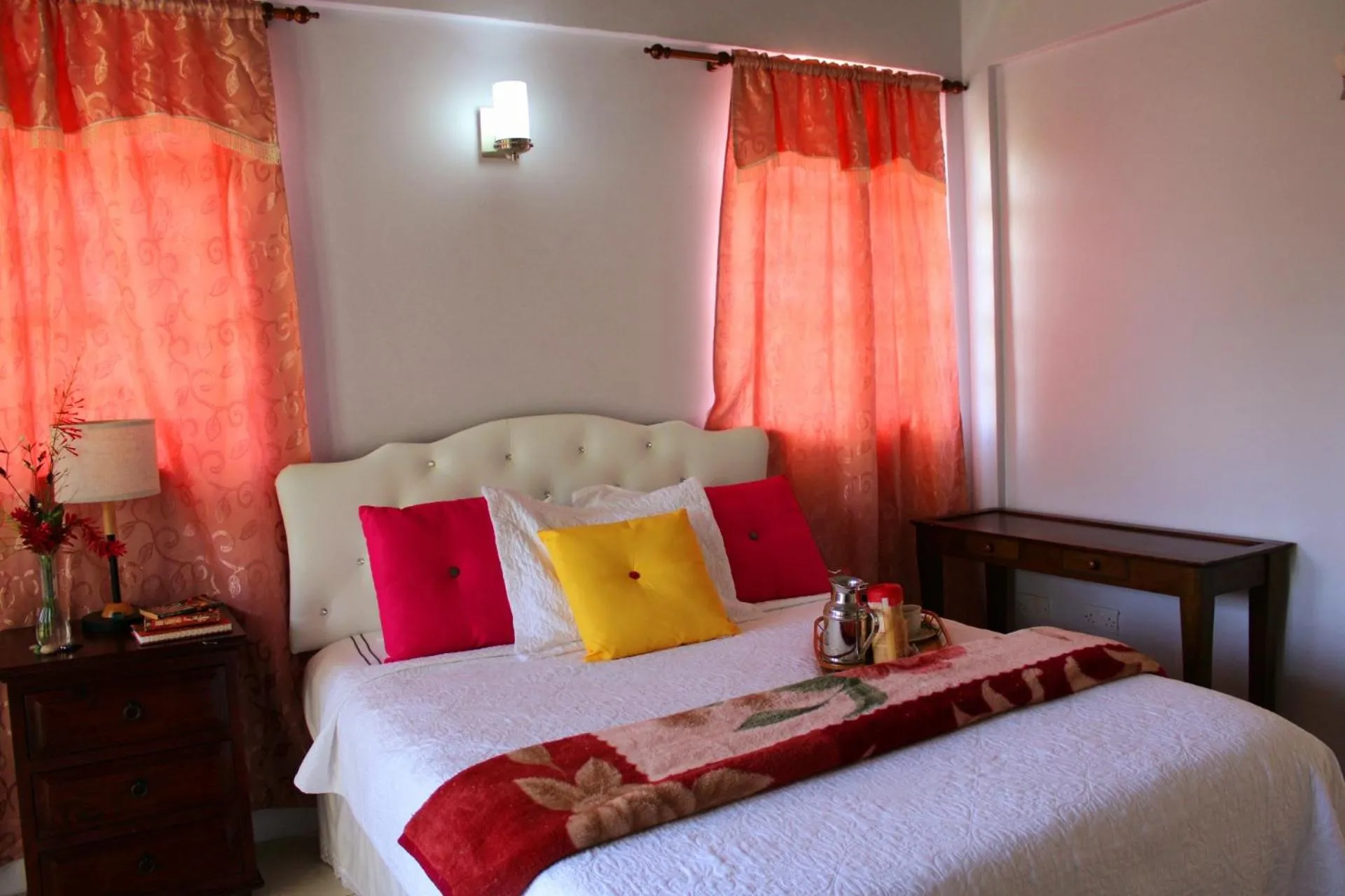 Bedroom, Bed in Rejens Hotel