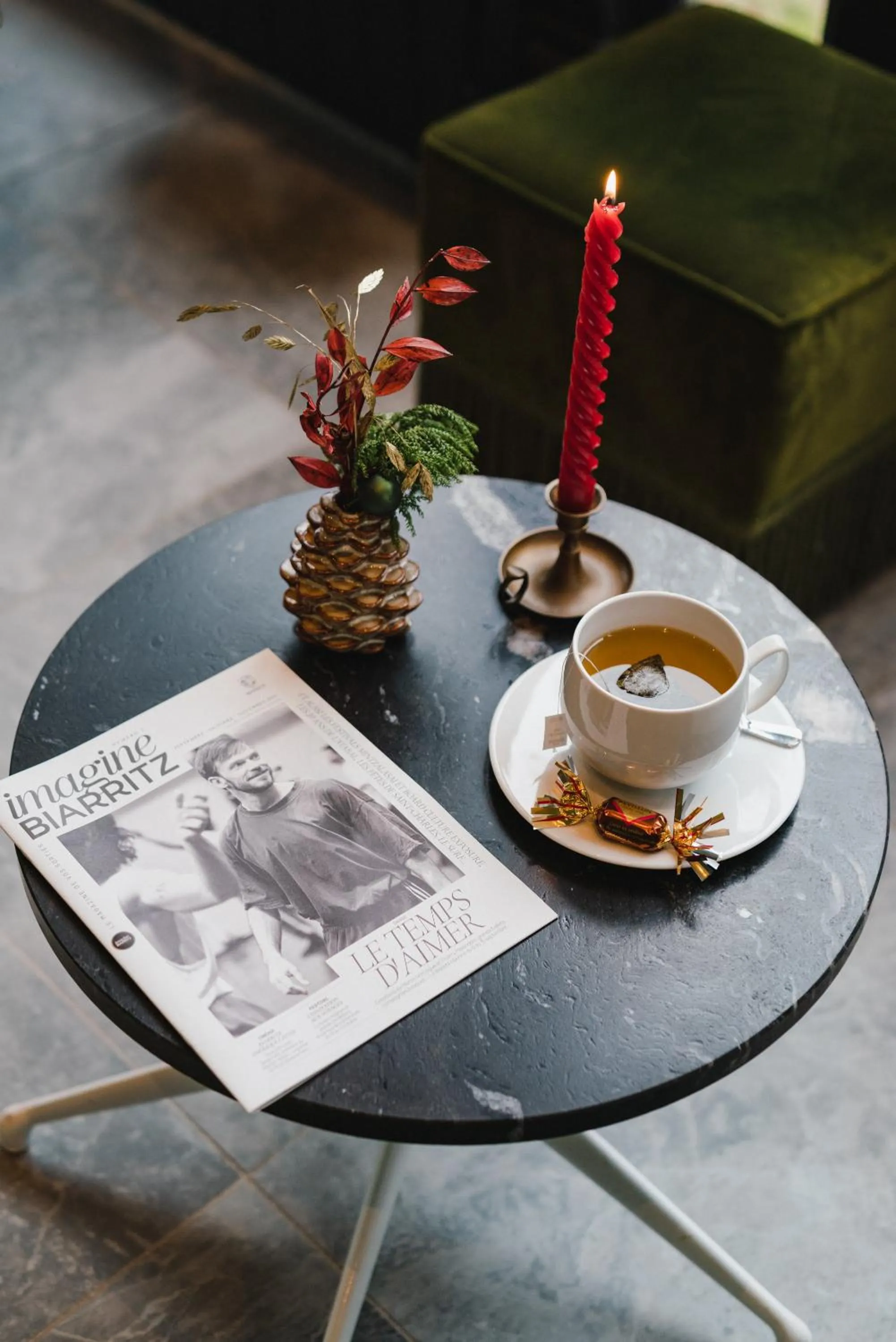 Communal lounge/ TV room in Hotel Edouard VII