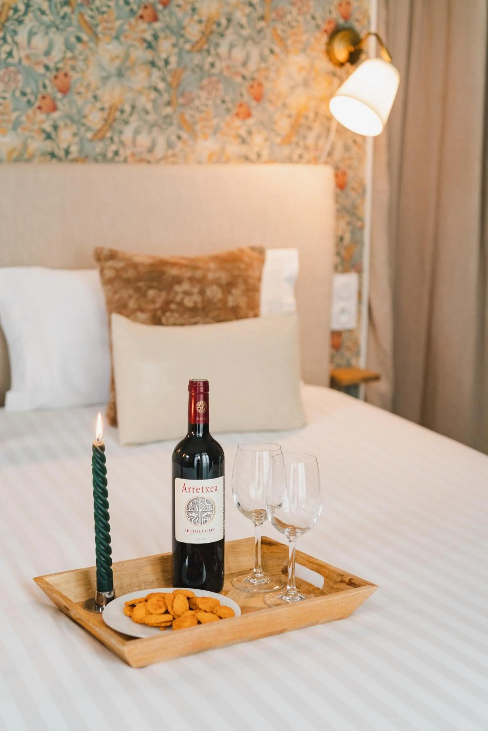 Area and facilities, Bed in Hotel Edouard VII