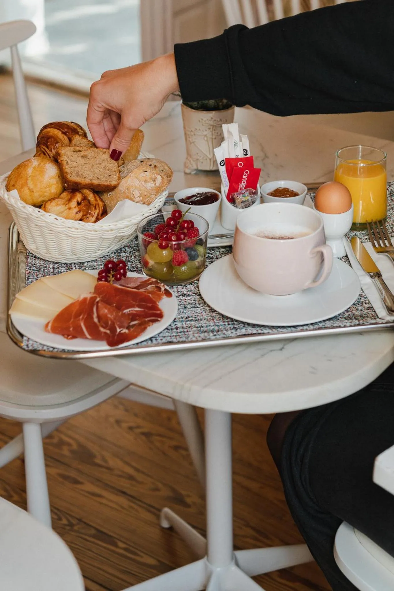 Breakfast in Hotel Edouard VII