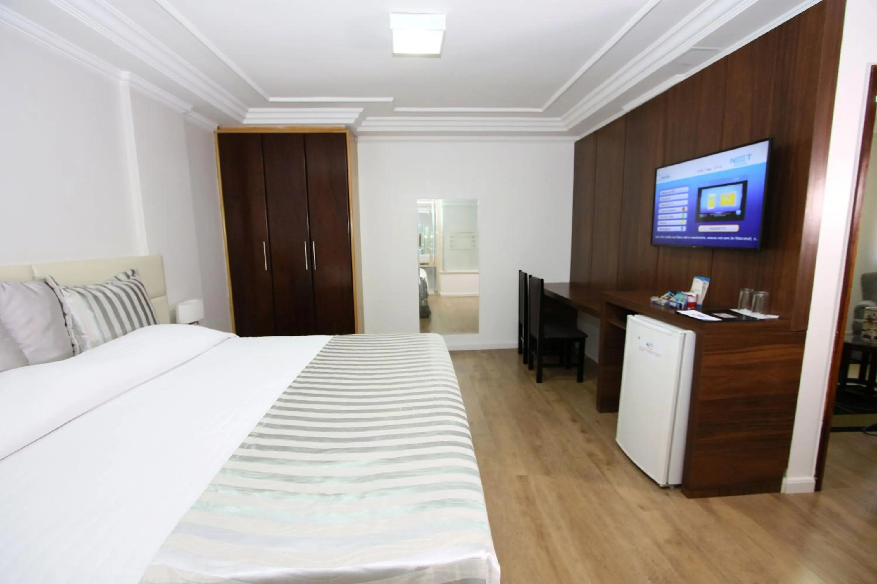 Bed in Laguna Plaza Hotel