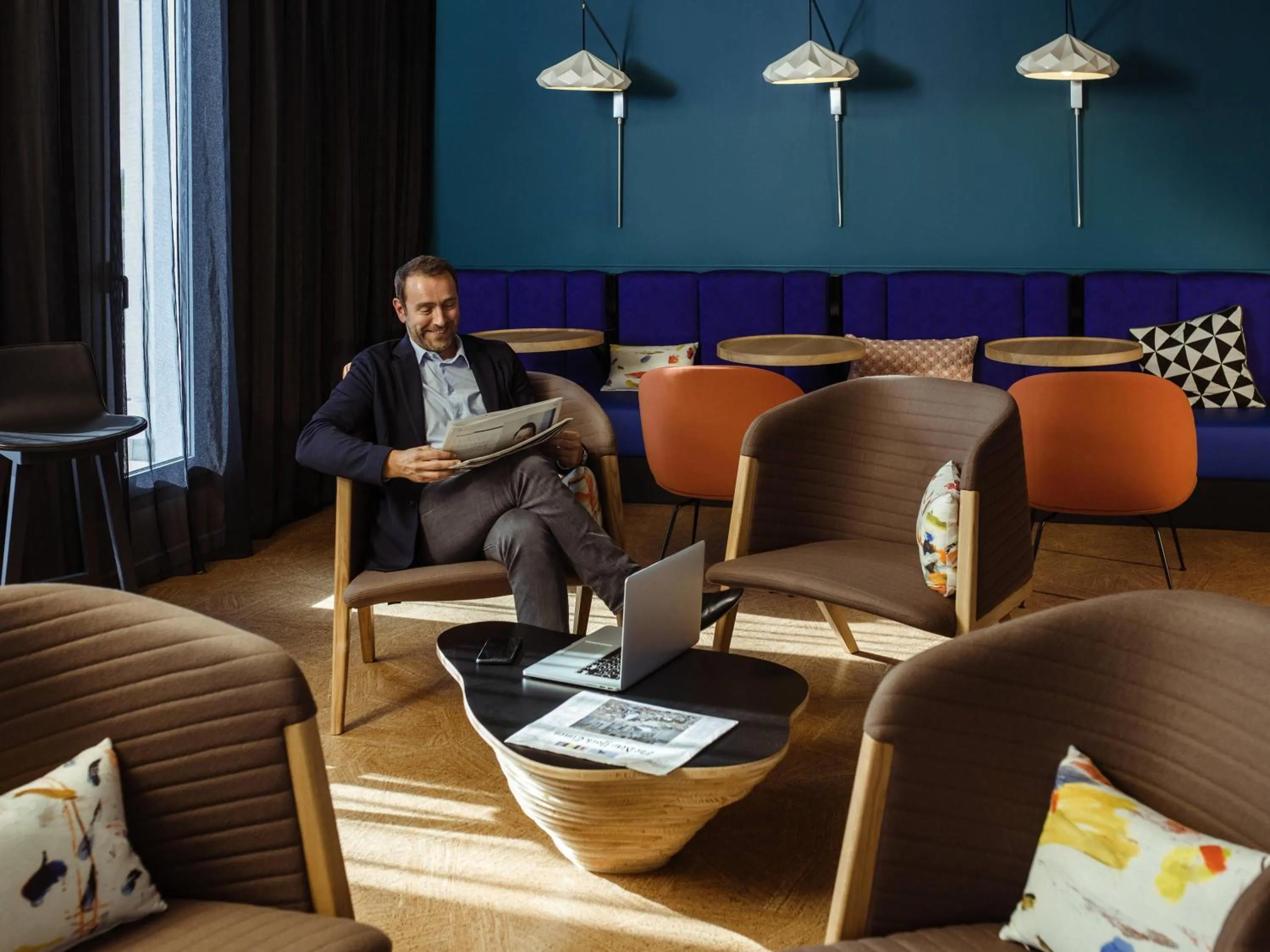 Lounge or bar in Mercure Lyon Genas Eurexpo