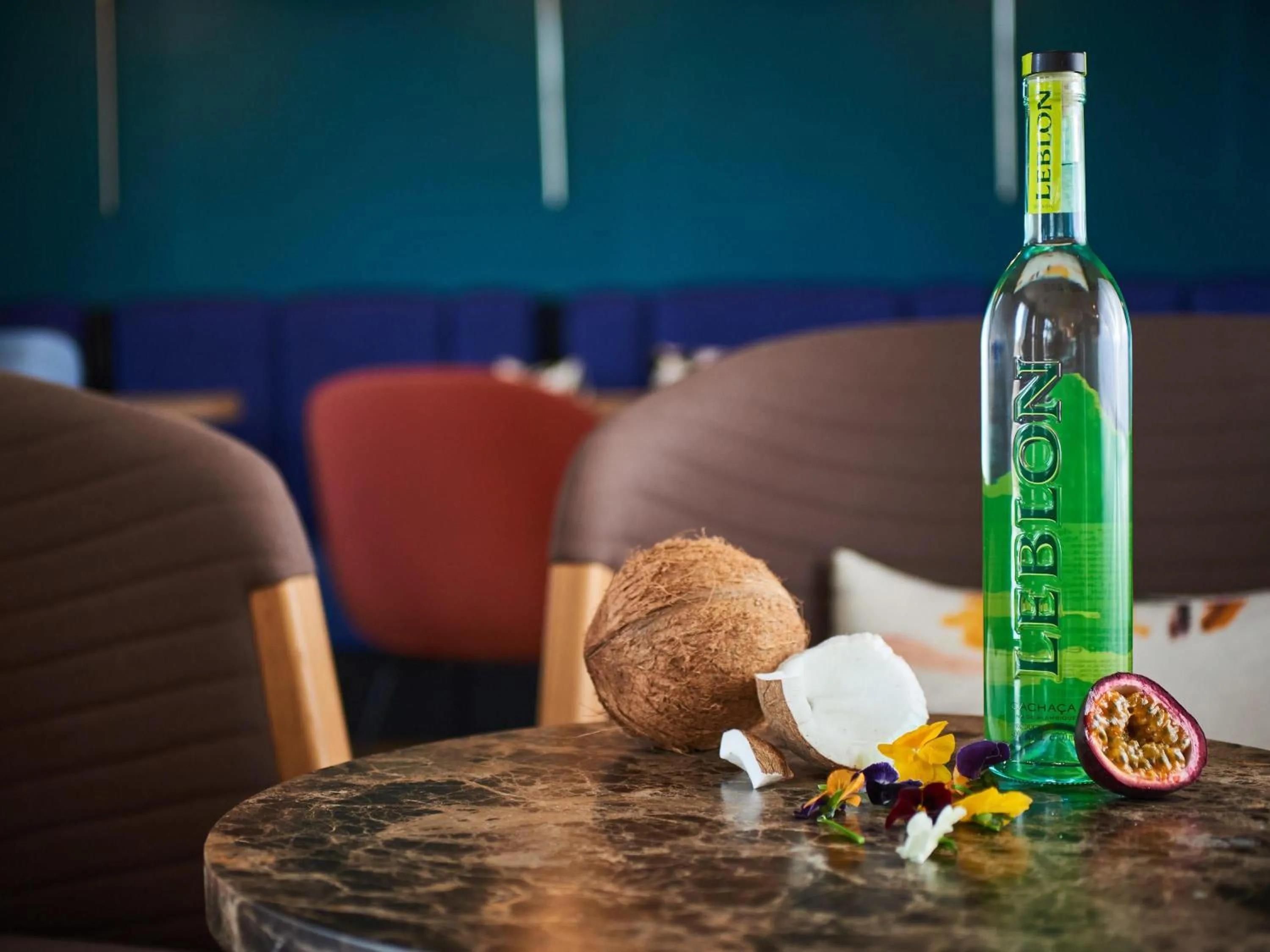 Lounge or bar in Mercure Lyon Genas Eurexpo