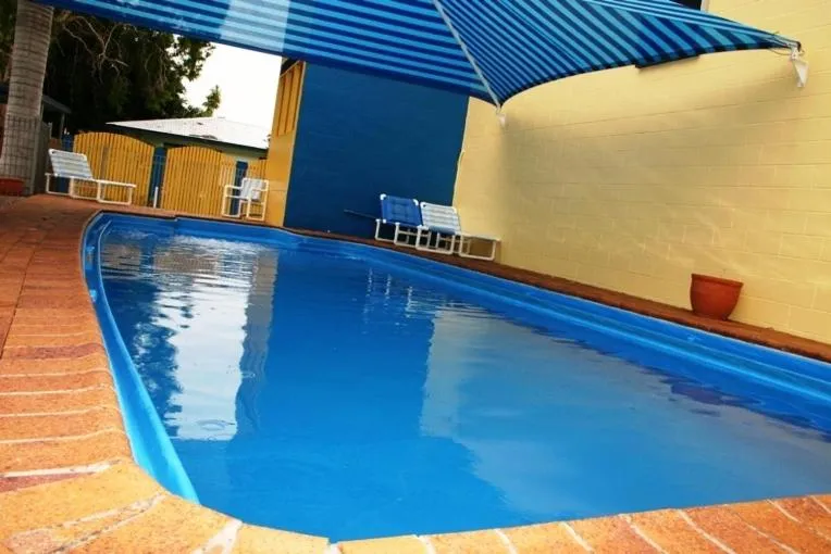Swimming pool in Sky View Units Bowen