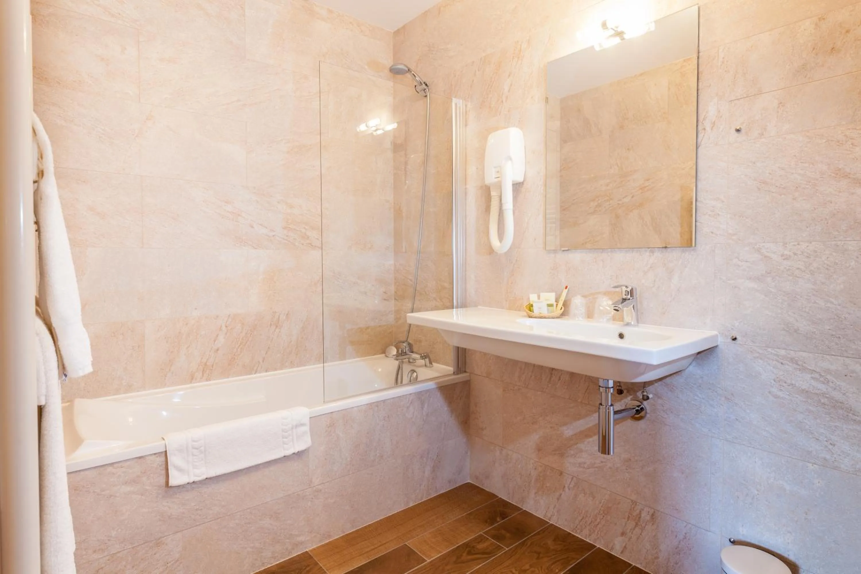 Bathroom in Logis Hotel de La Cloche