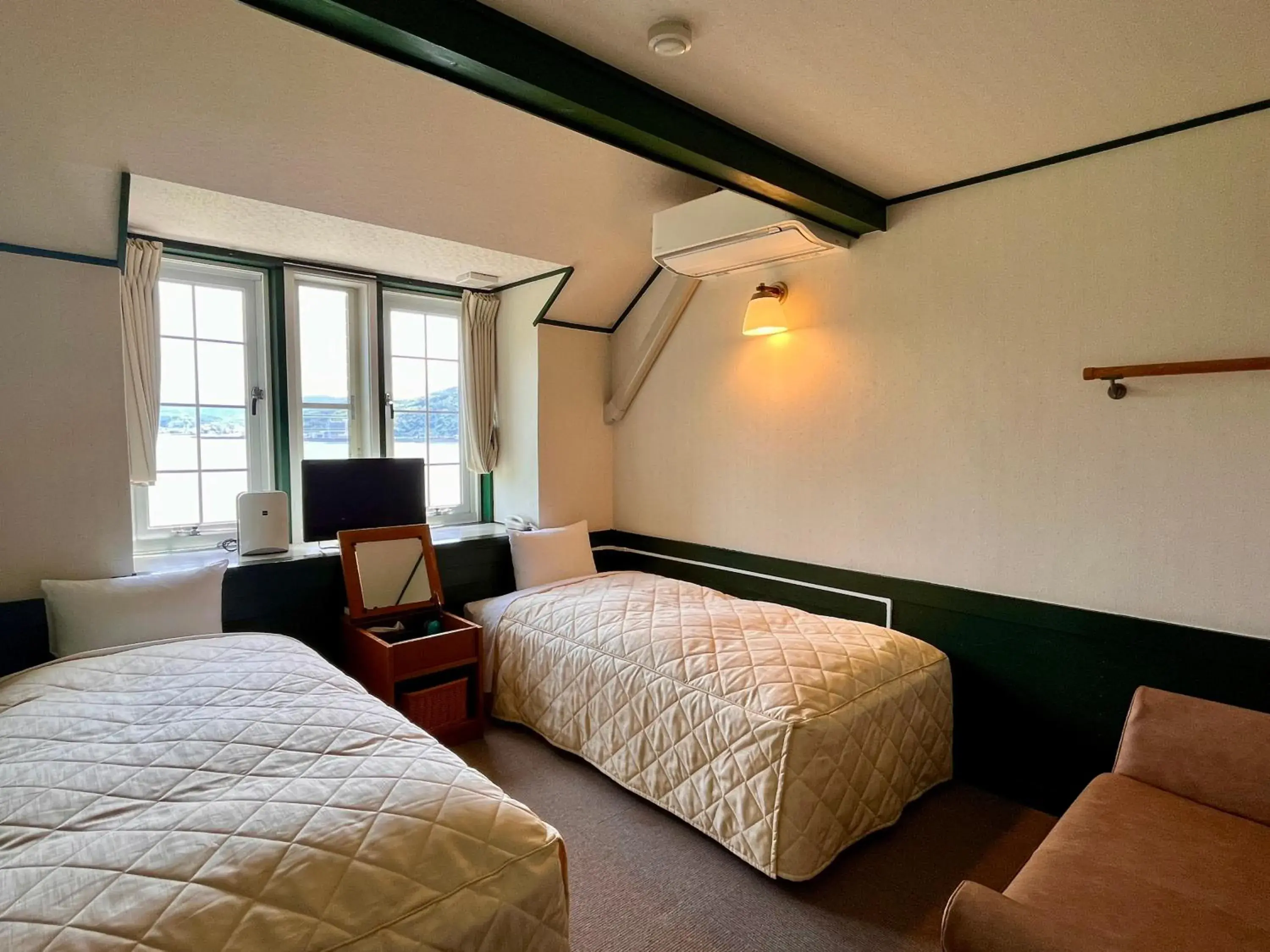 Twin Room with Private External Bathroom in Hotel Cocorone Lodge and Spa Twin Room with Private External Bathroom in Hotel Cocorone Lodge and Spa