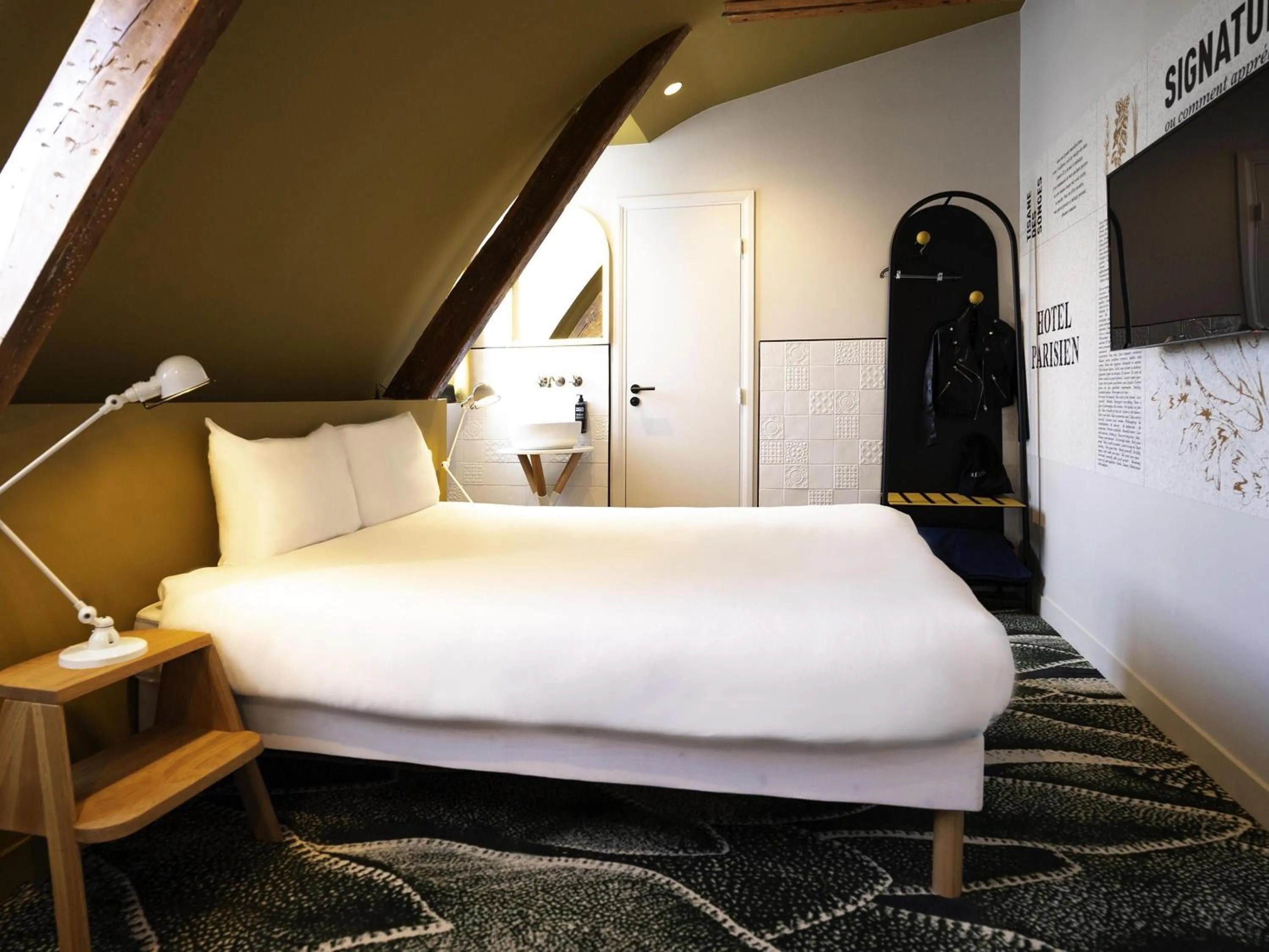 Property building, Bed in ibis Styles Paris Gare De Lyon TGV