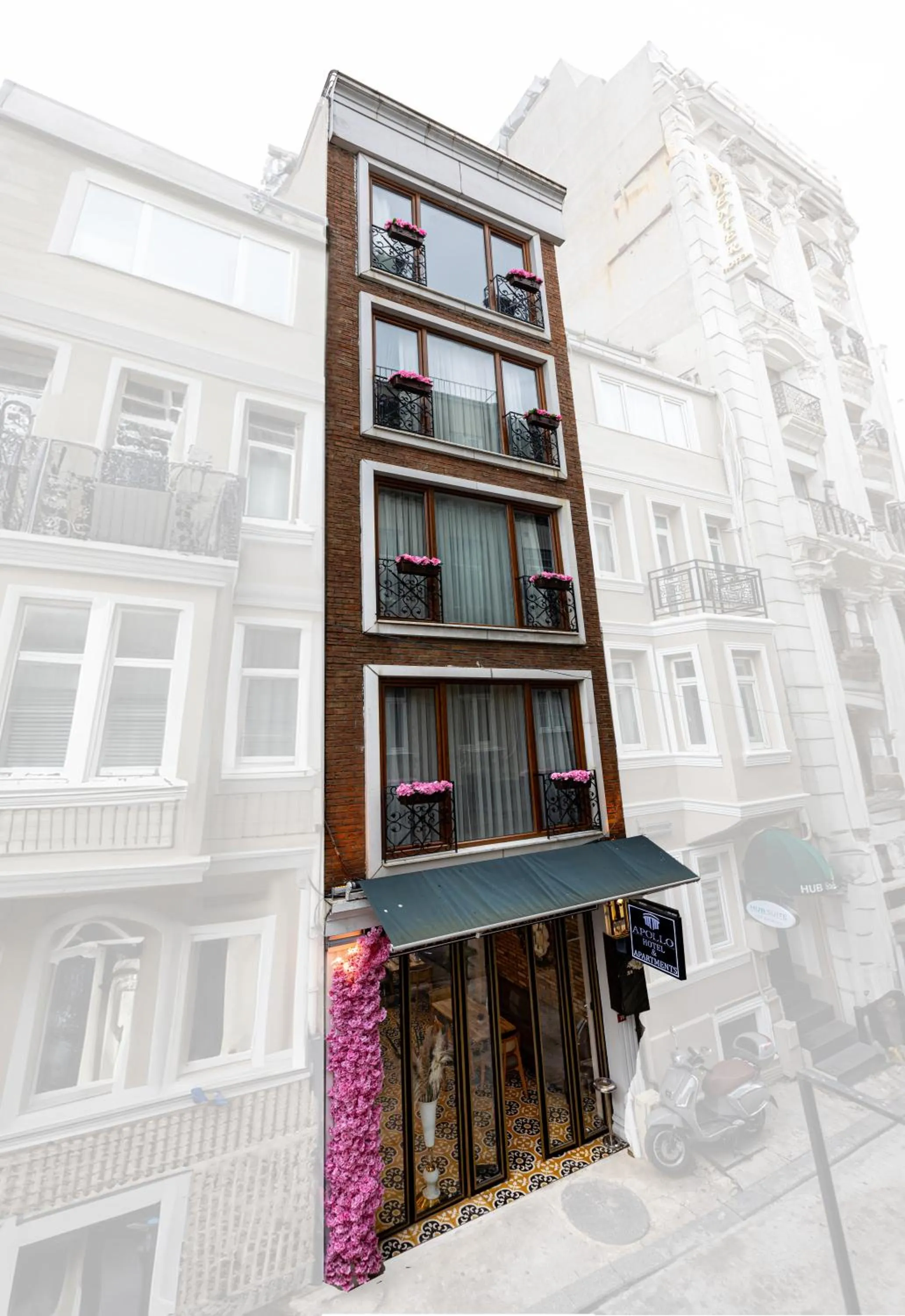 Property building in APOLLO HOTEL & APARTMENtS