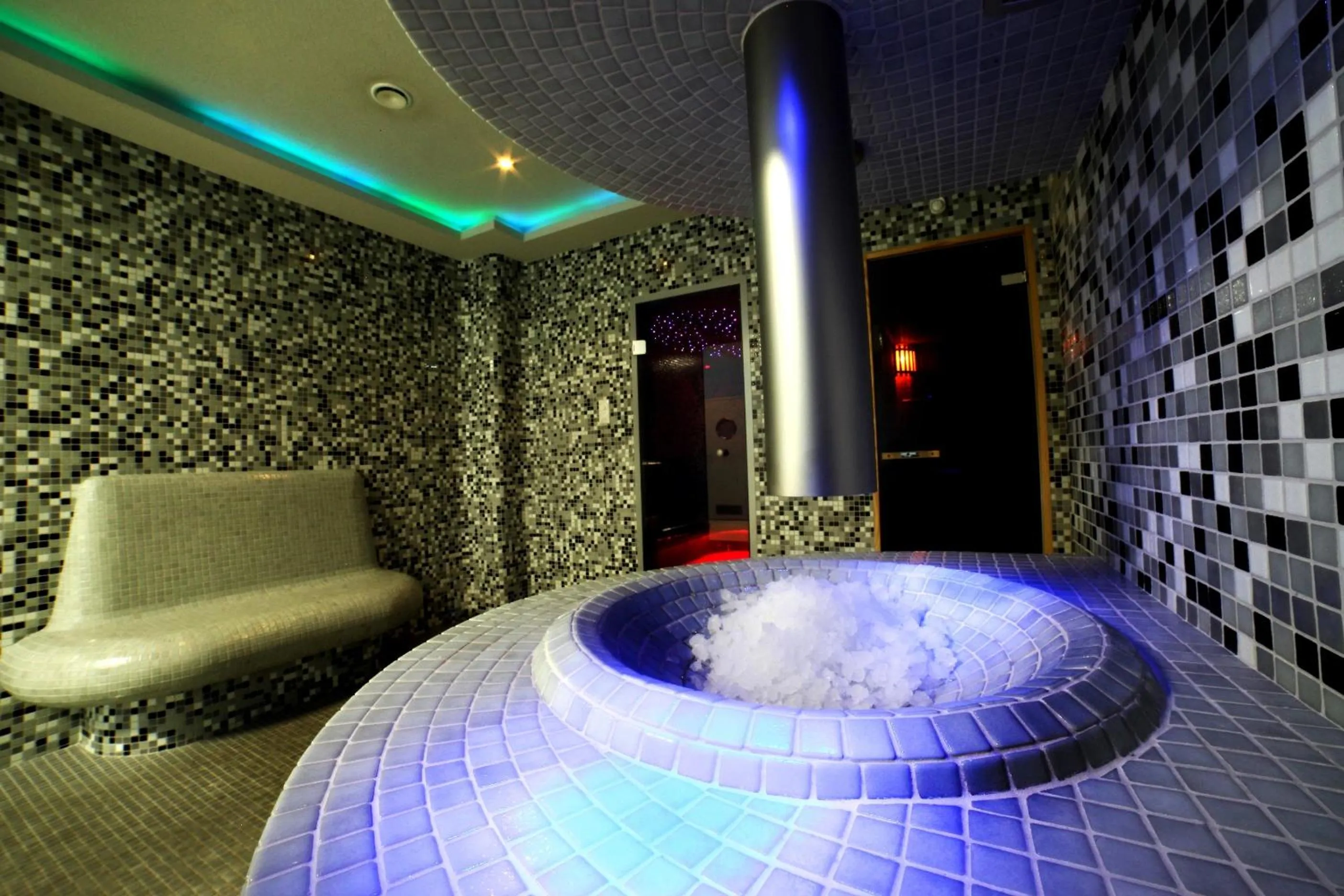 Sauna in Golden Tulip Gdańsk Residence