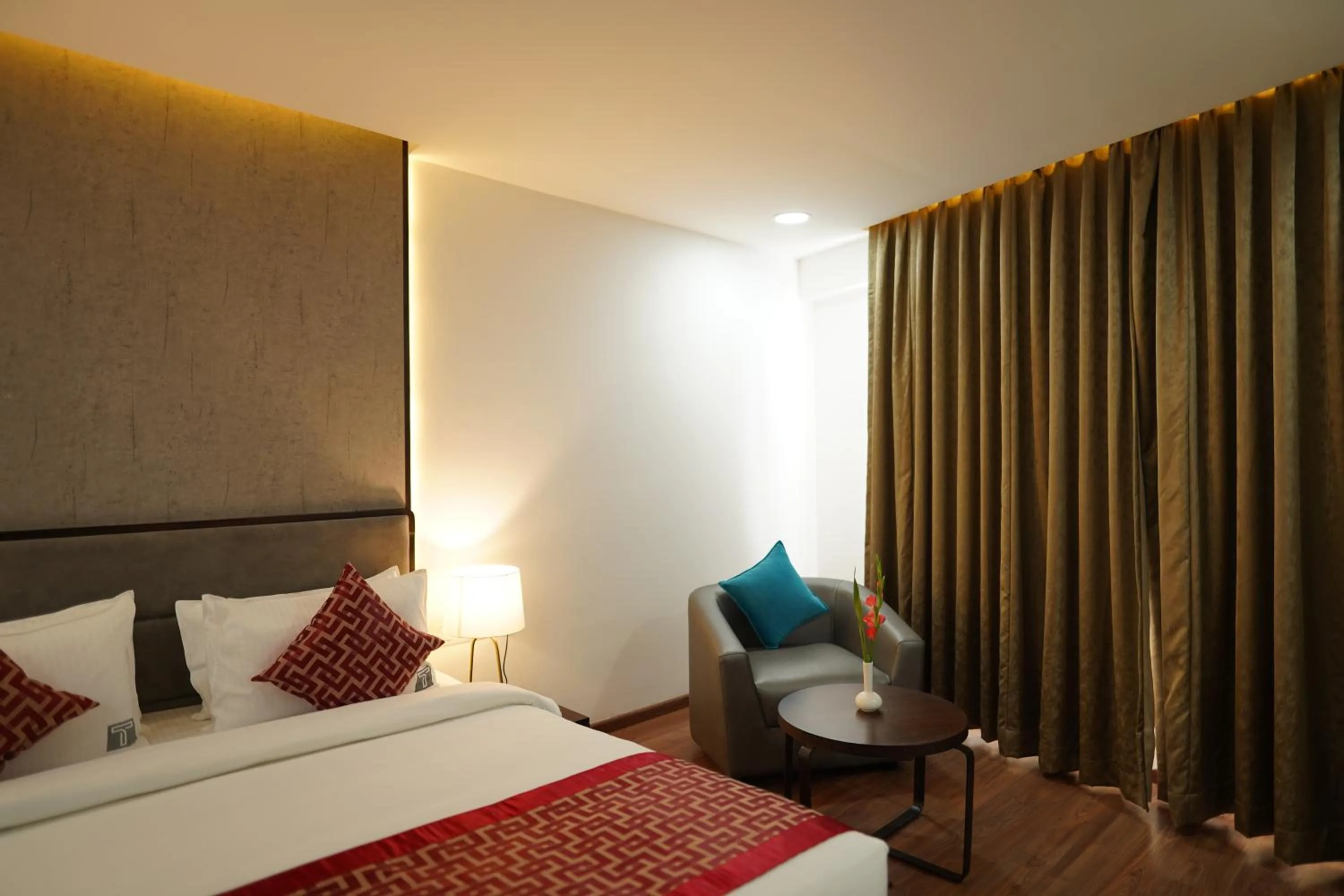 Bedroom, Bed in The Terrace by Ladder Mgd by Citrine