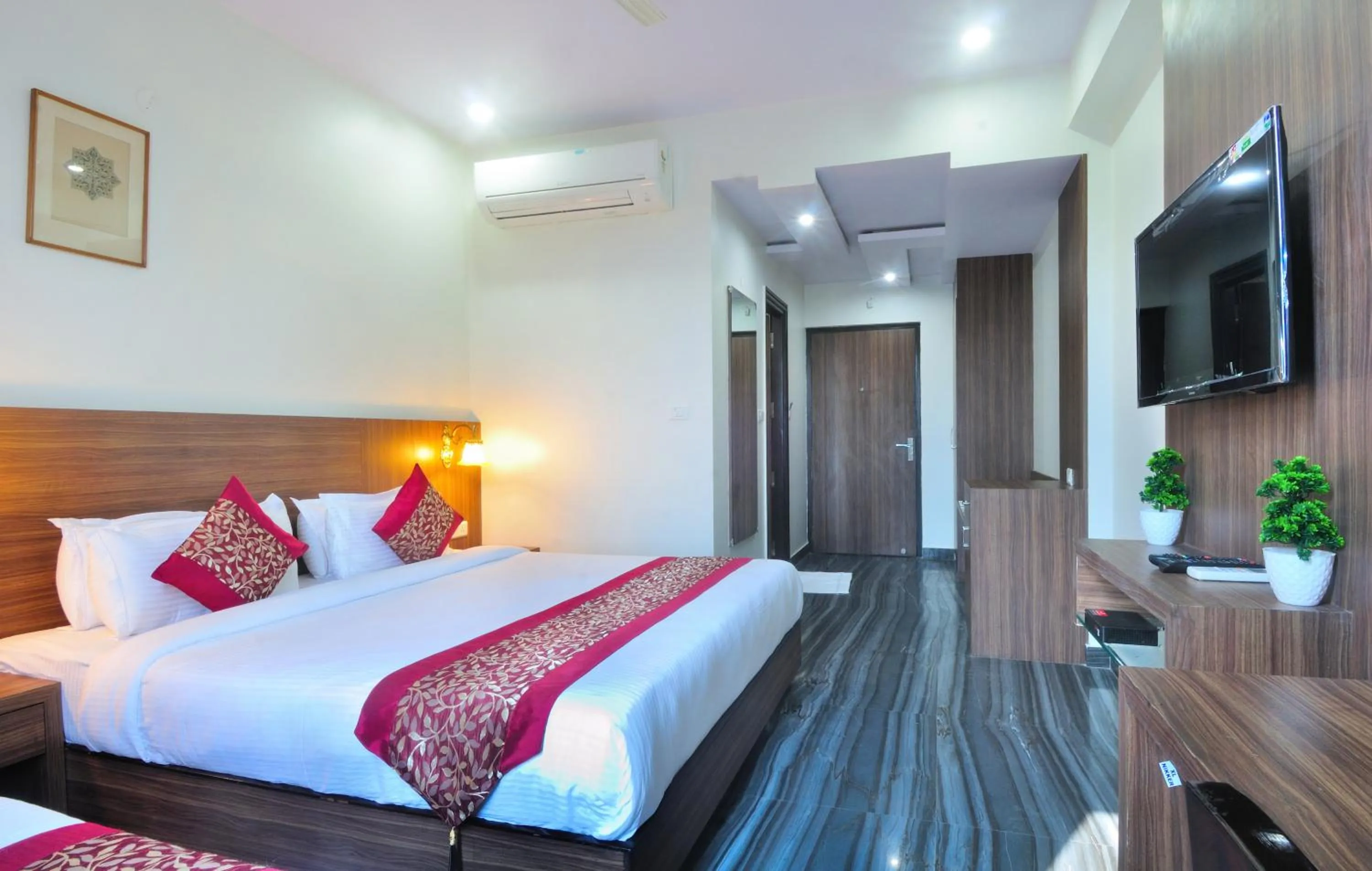 Bedroom, Bed in Trimrooms Mount Blue