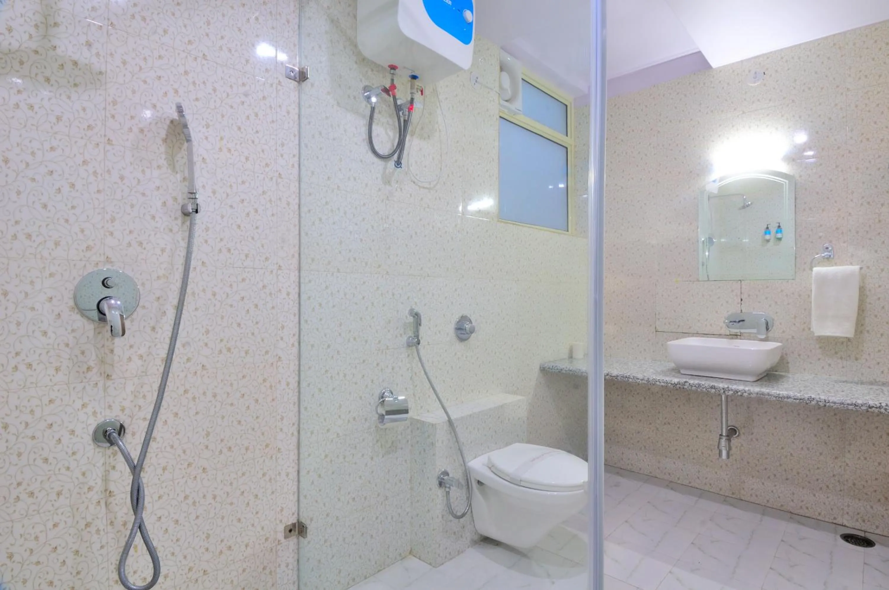 Bathroom in Trimrooms Mount Blue