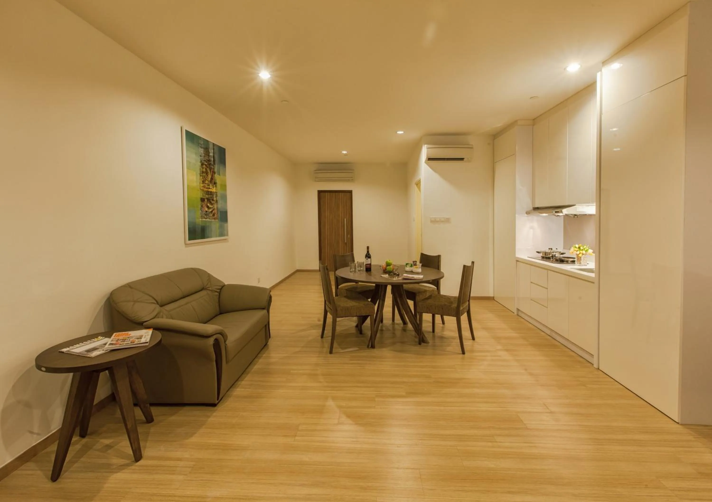 Kitchen or kitchenette in Luxfort 118 Service Suites