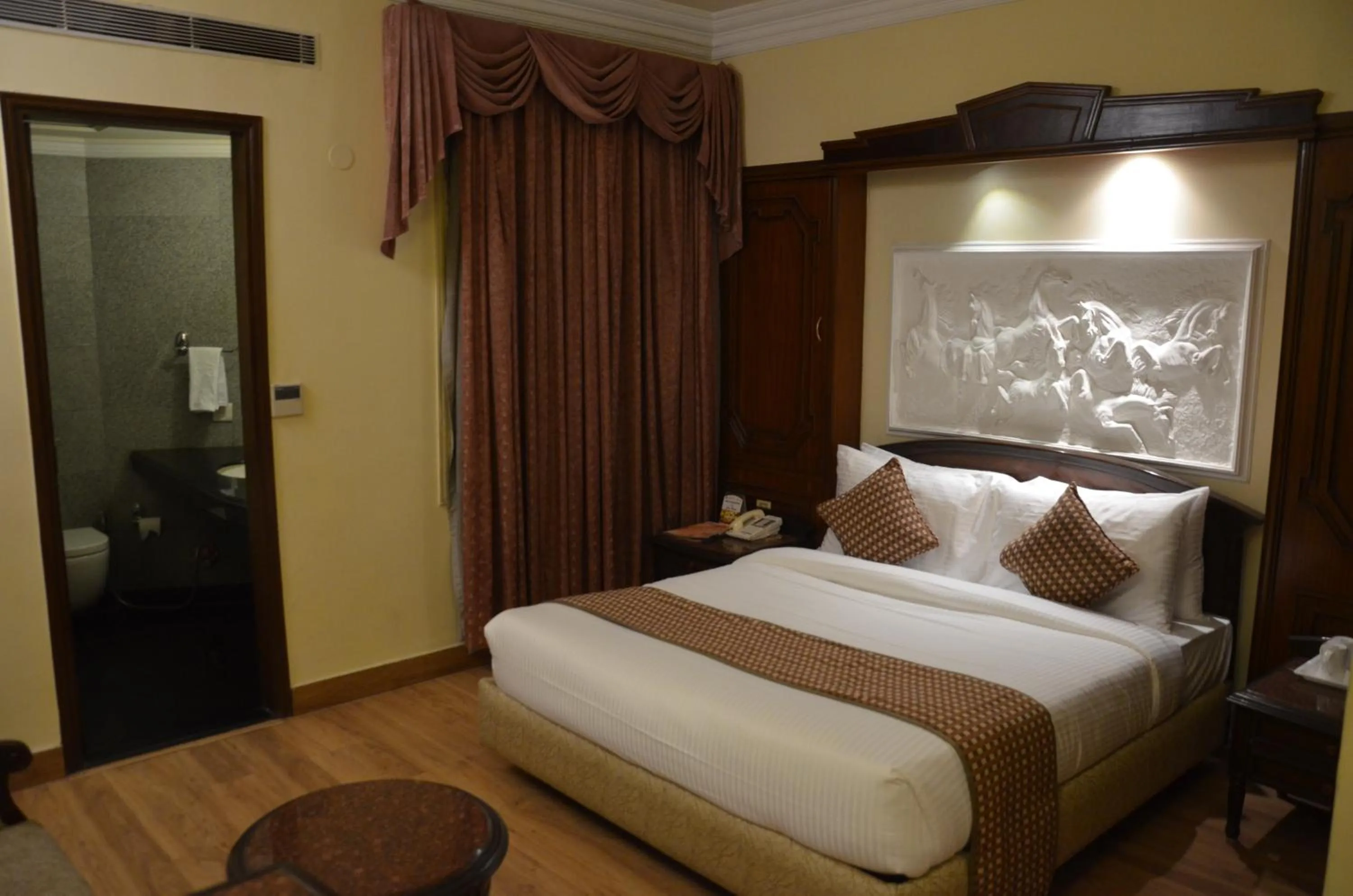 Bed in HOTEL ARYA
