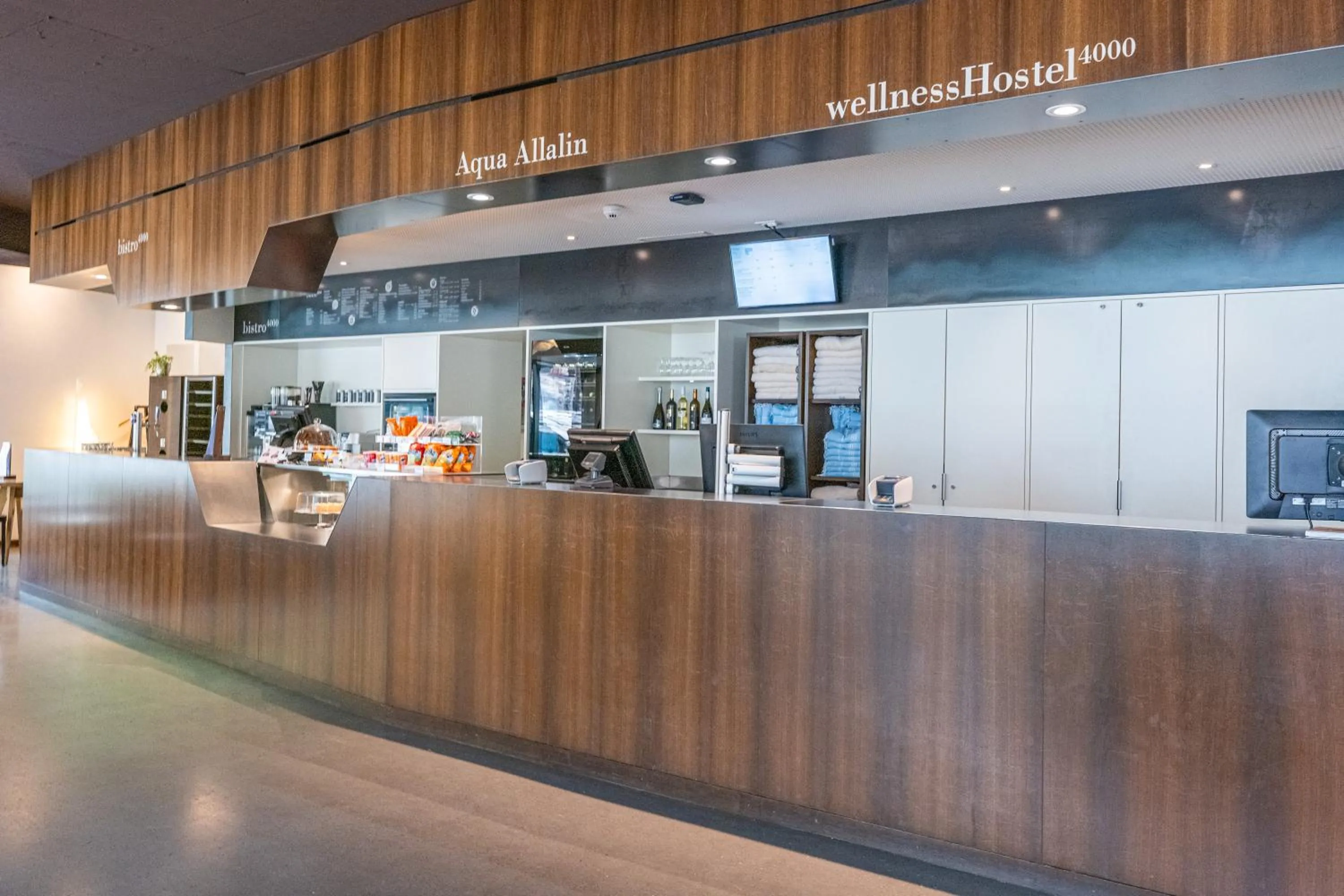 Lobby or reception in Saas-Fee wellnesshostel4000