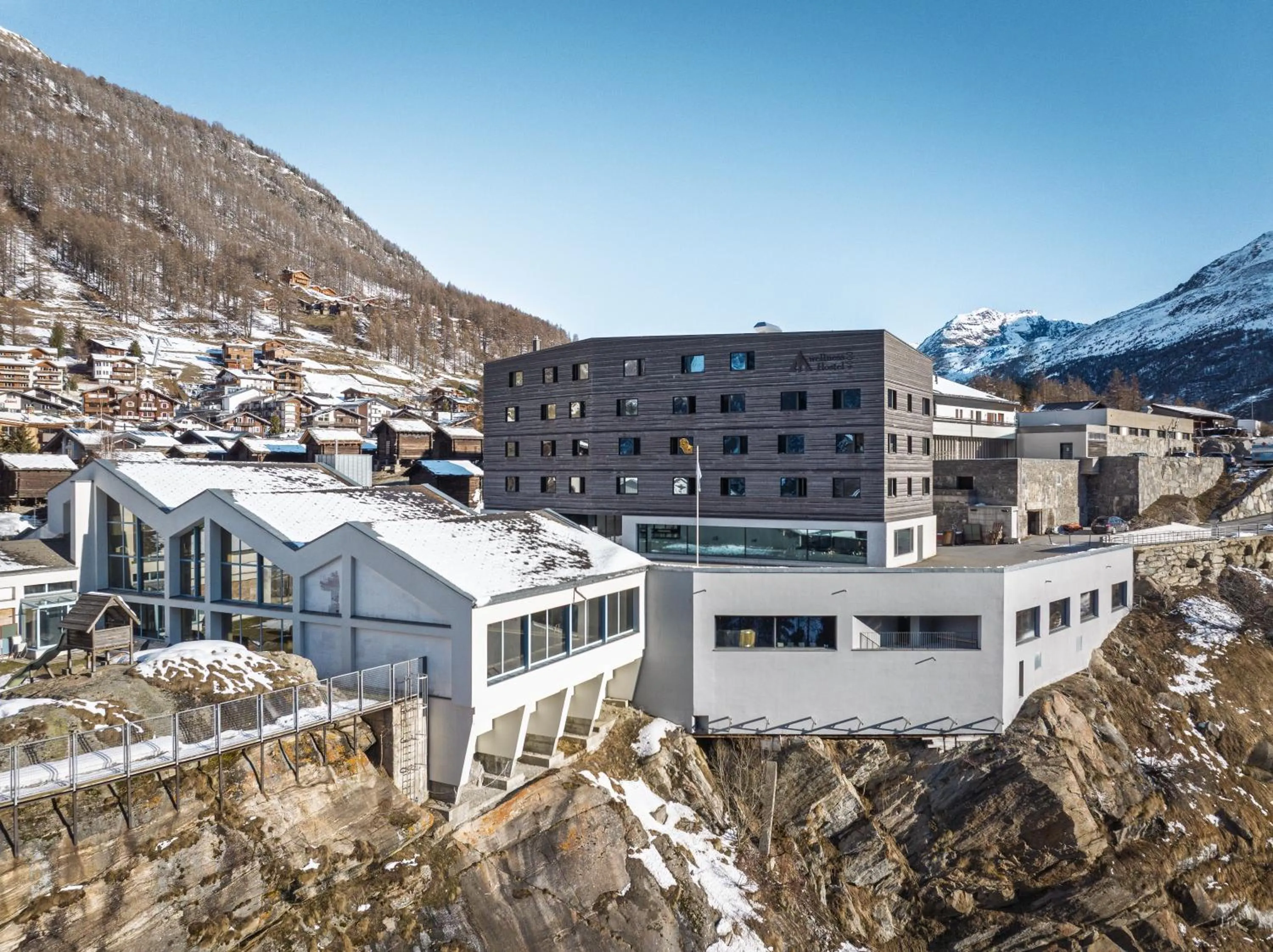 Property building in Saas-Fee wellnesshostel4000