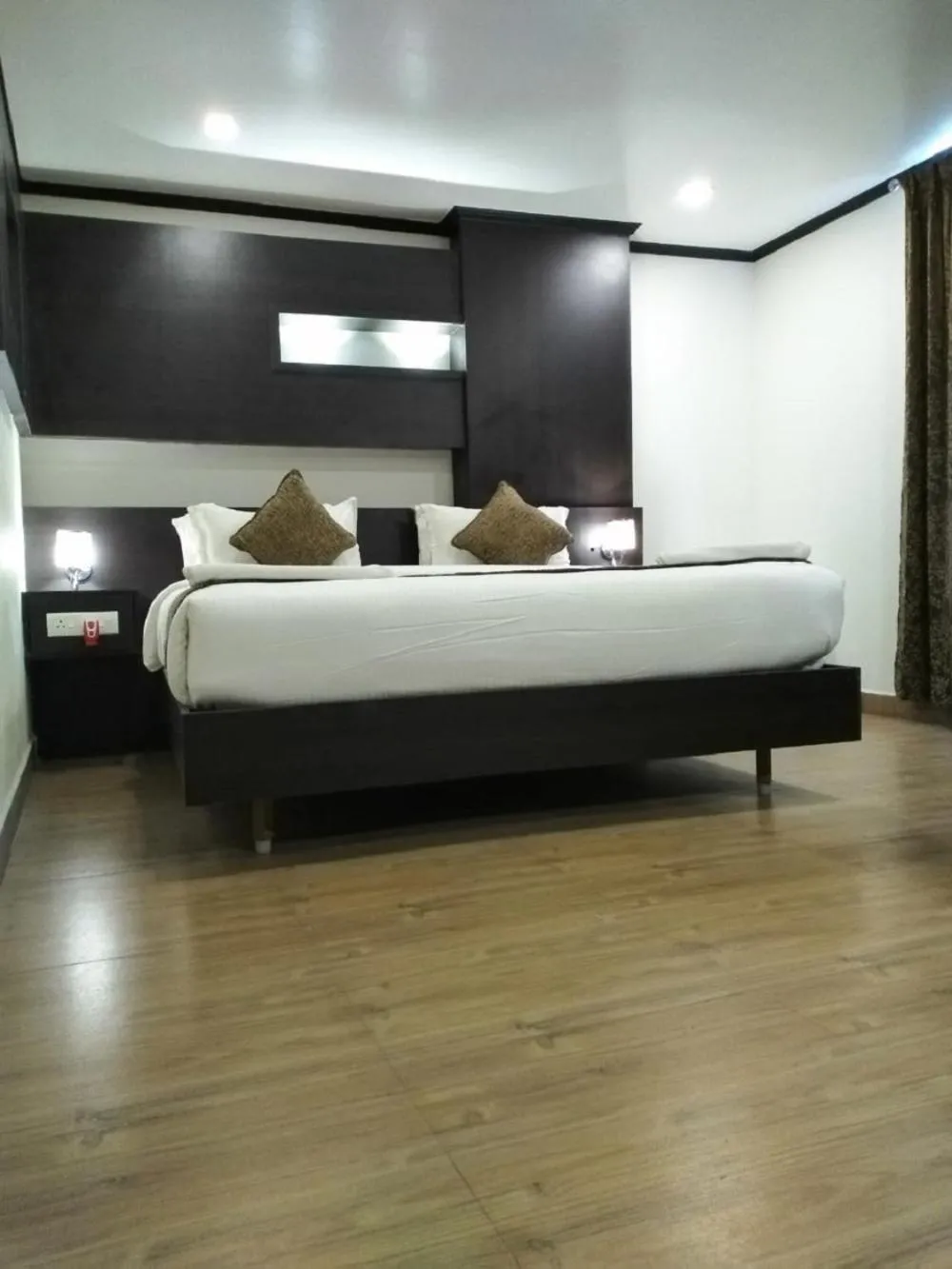 saravanaa residency