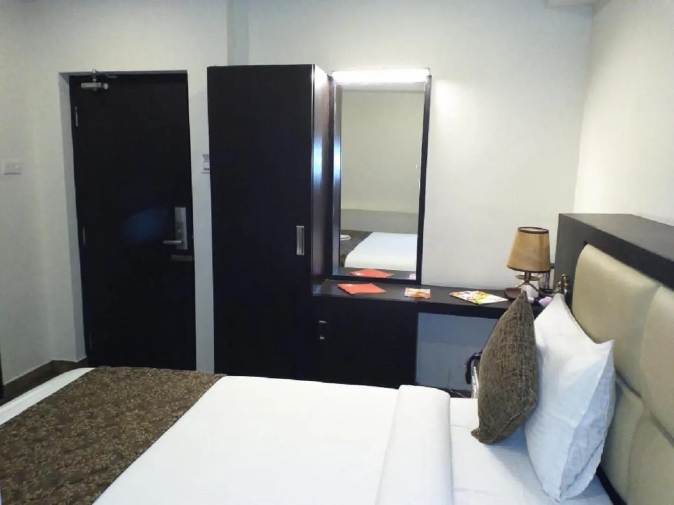 saravanaa residency