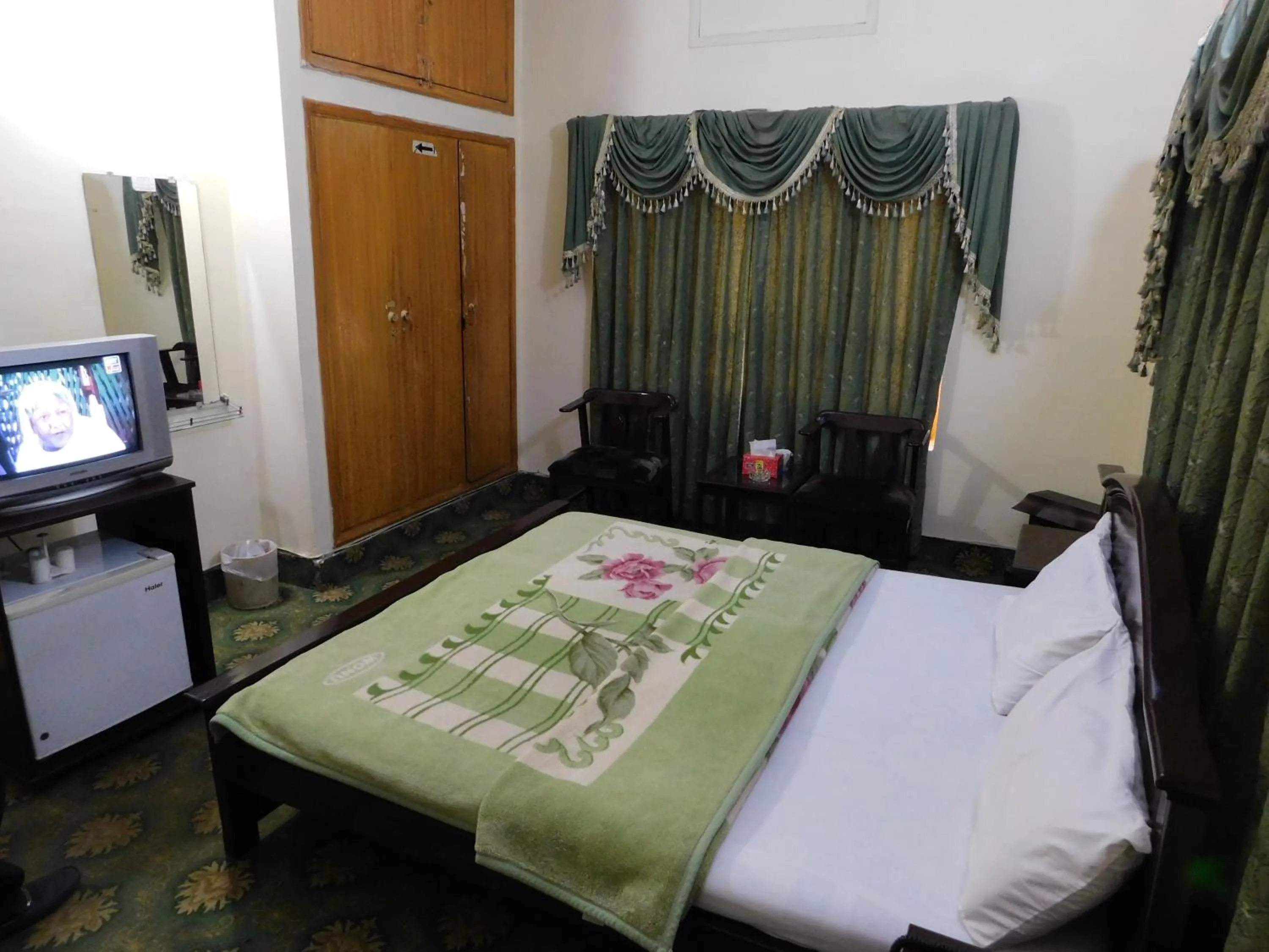 Bed in The City Lodge