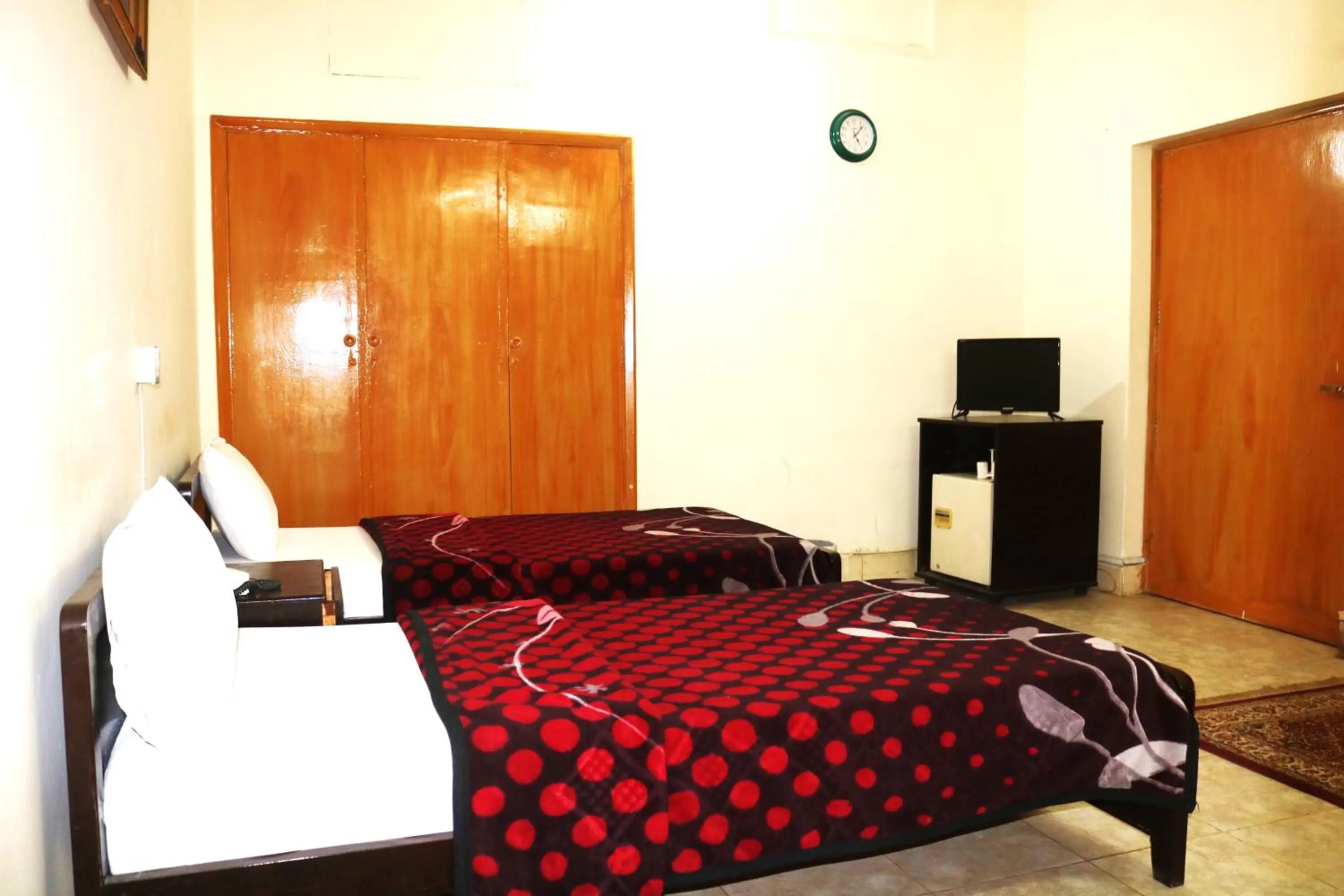 Photo of the whole room, Bed in The City Lodge