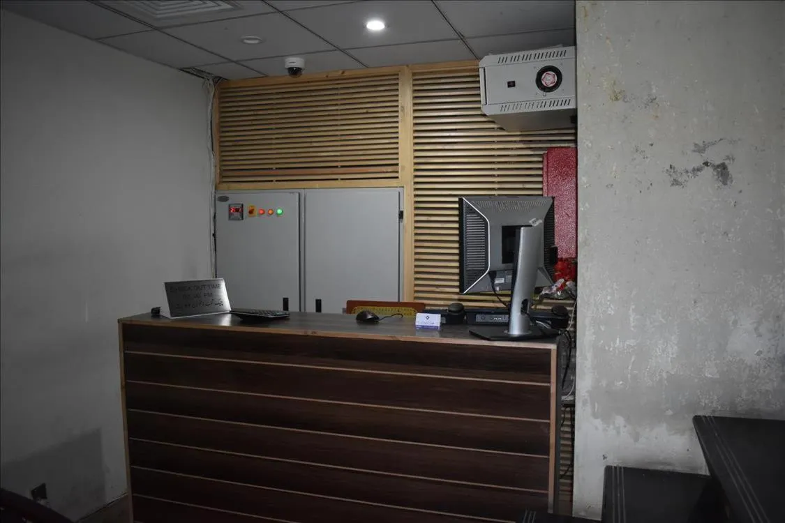 Lobby or reception in Hotel Kashmir Inn