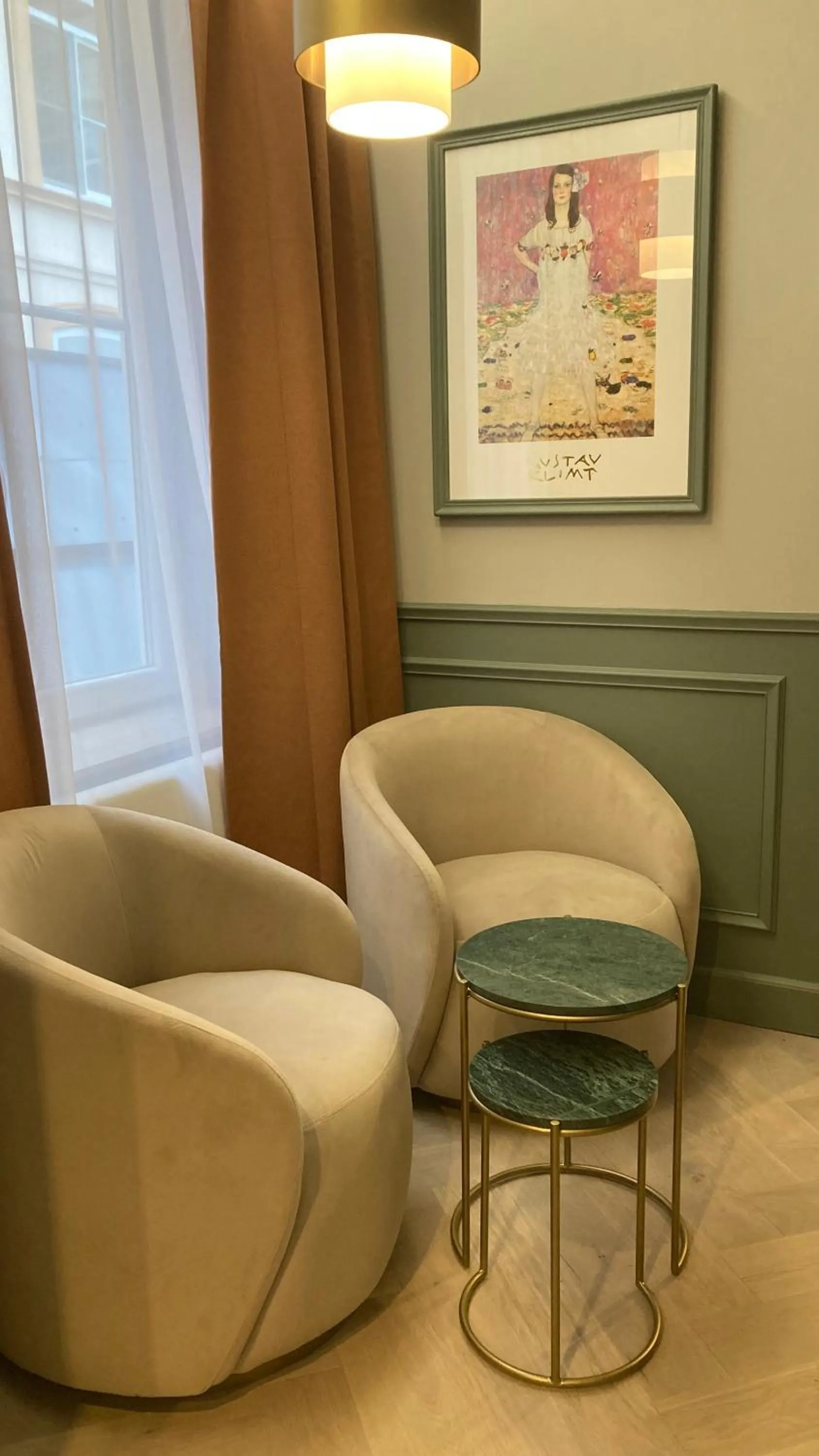 Seating area in Hotel De La Paix