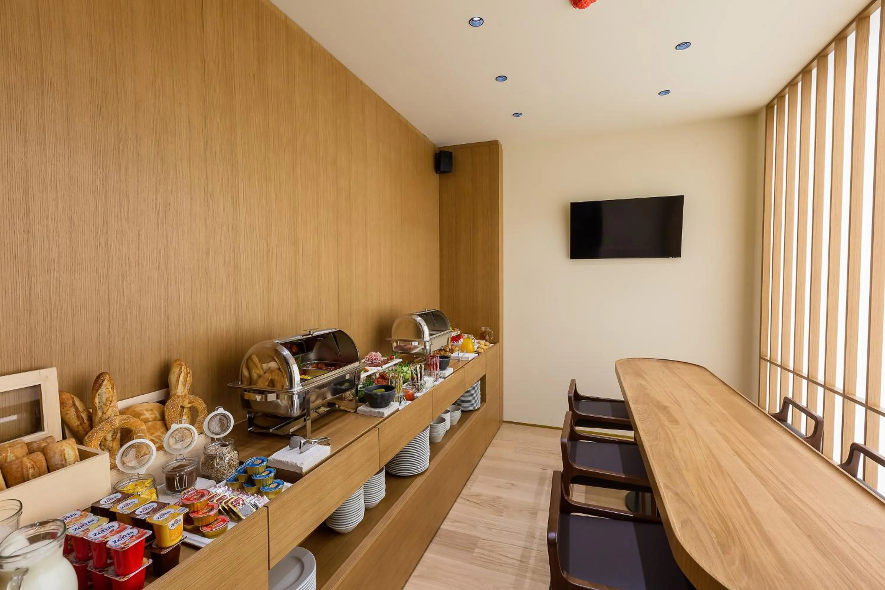 Buffet breakfast in Hotel Bono