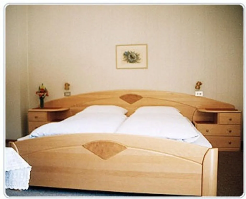 Bed in Garni Martlhof