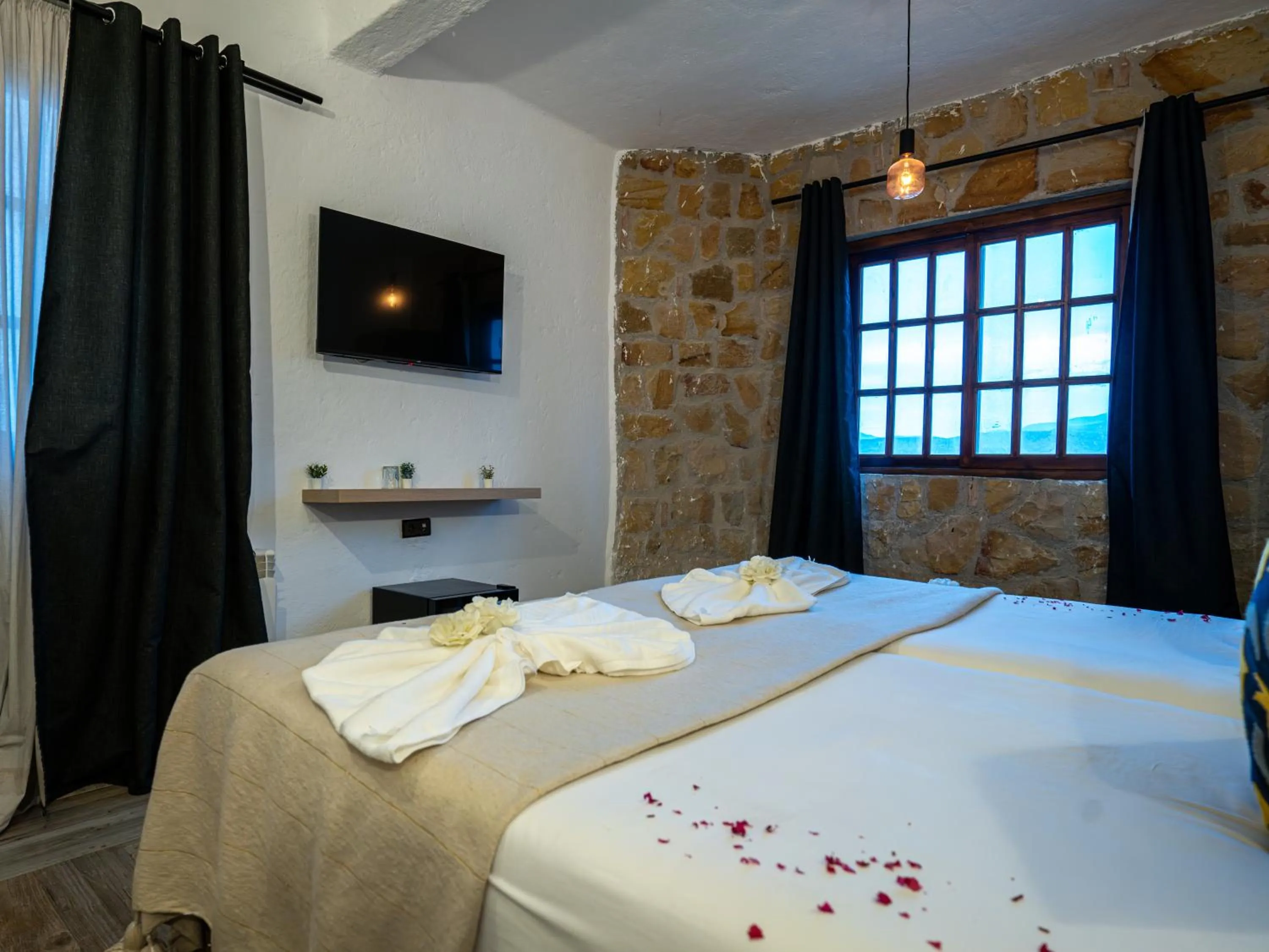 Bed in Resort Hotel El Cortijo & Spa