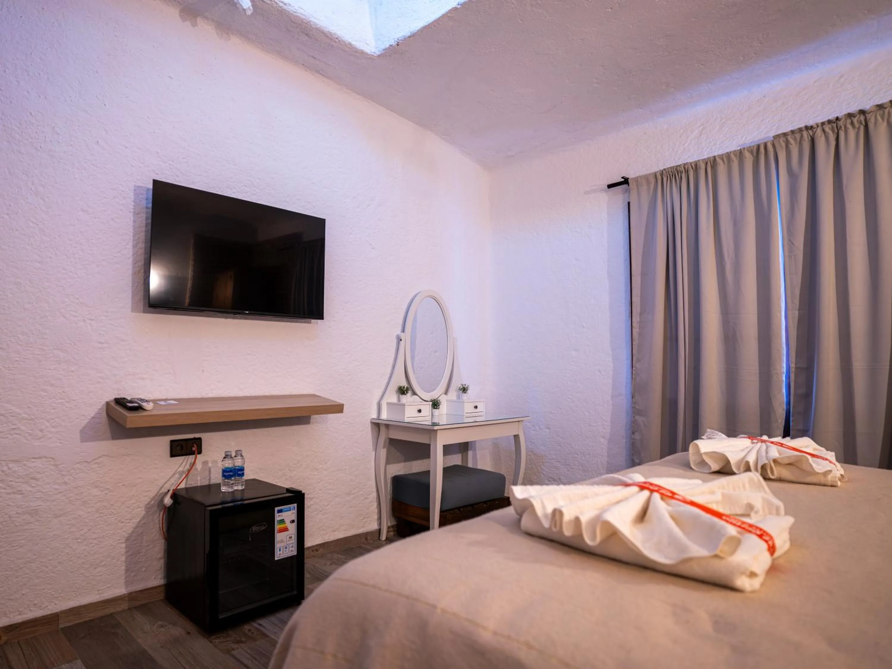 Bed in Resort Hotel El Cortijo & Spa