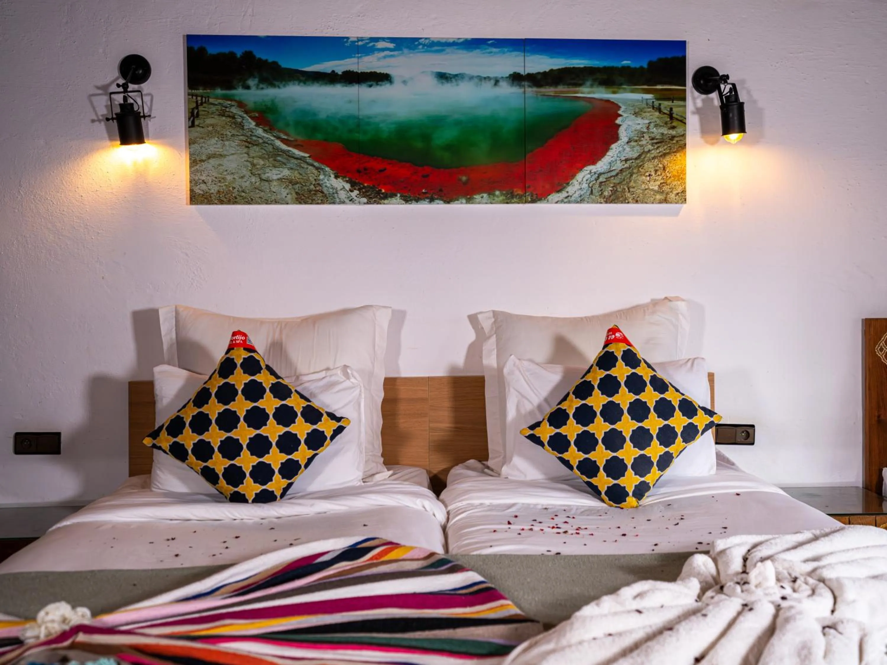 Bed in Resort Hotel El Cortijo & Spa