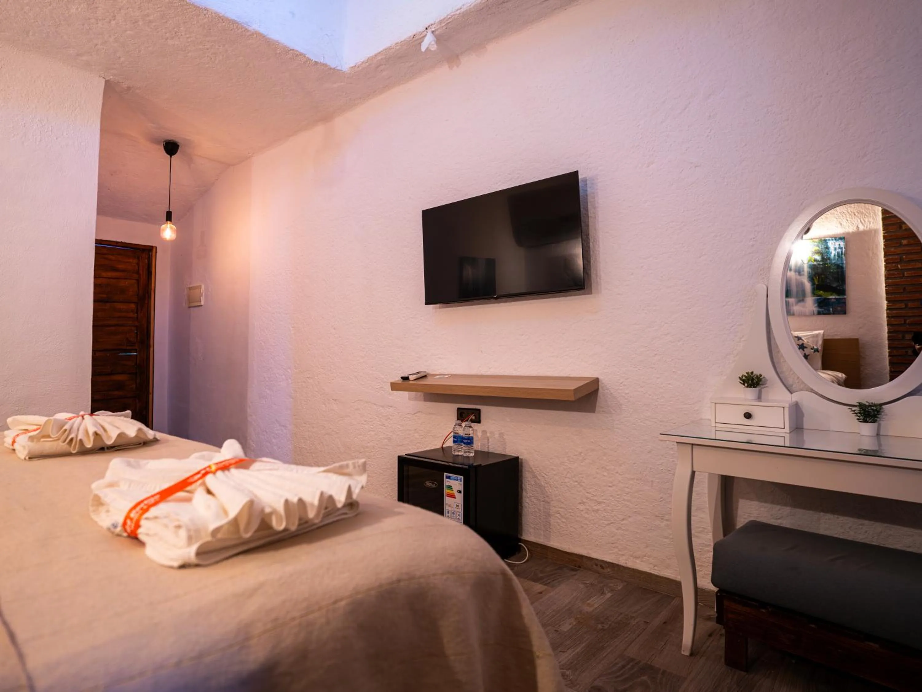 Bed in Resort Hotel El Cortijo & Spa