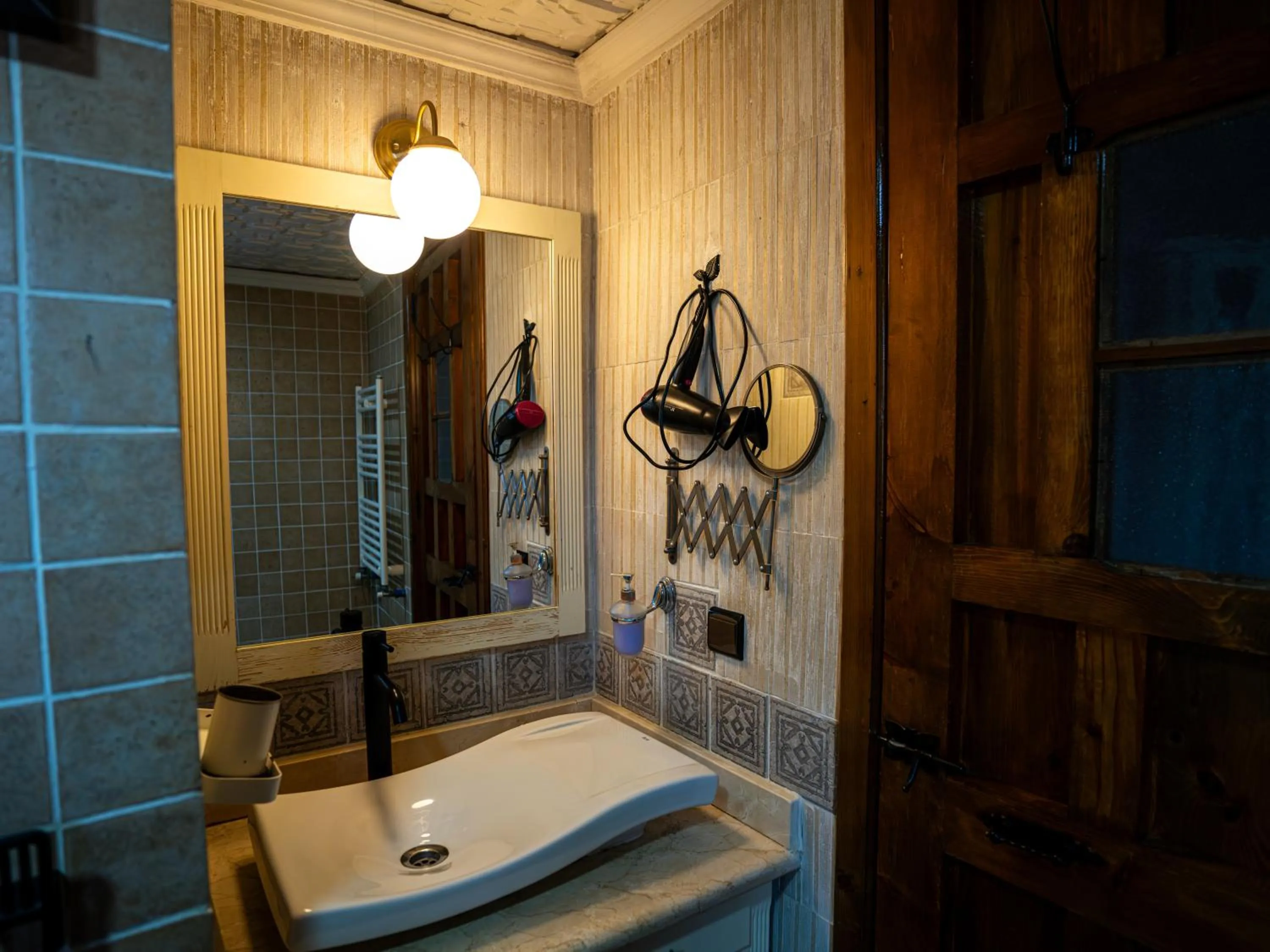 Bathroom in Resort Hotel El Cortijo & Spa