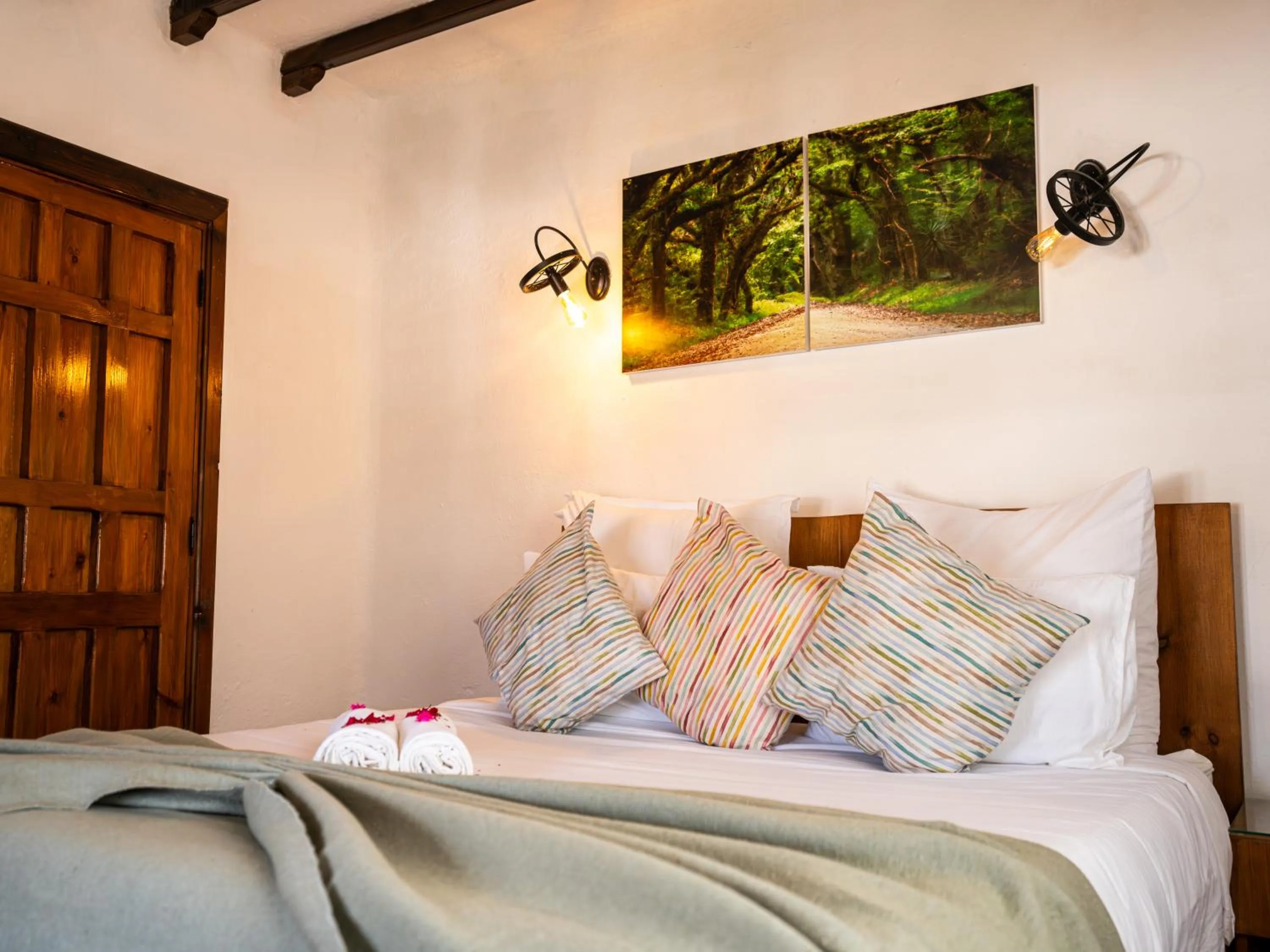 Bed in Resort Hotel El Cortijo & Spa