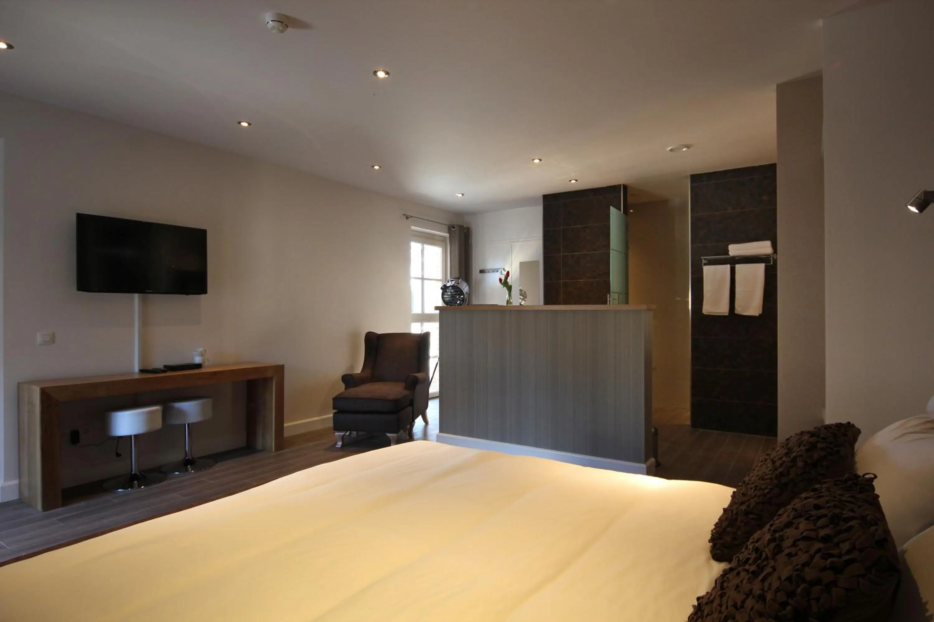 Photo of the whole room, Bed in B&B 4 Seasons