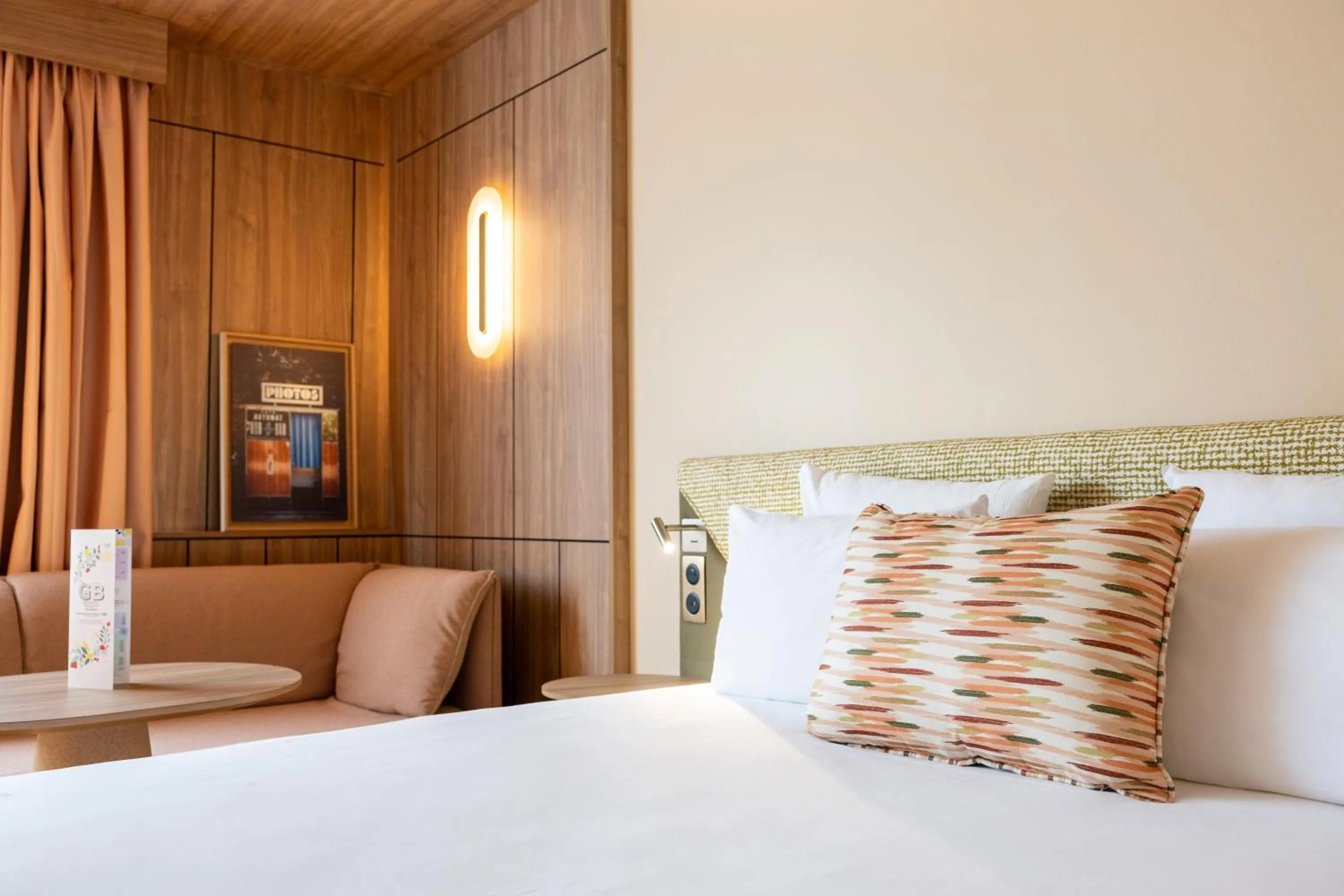 Bedroom, Bed in Novotel Toulouse Purpan Aéroport