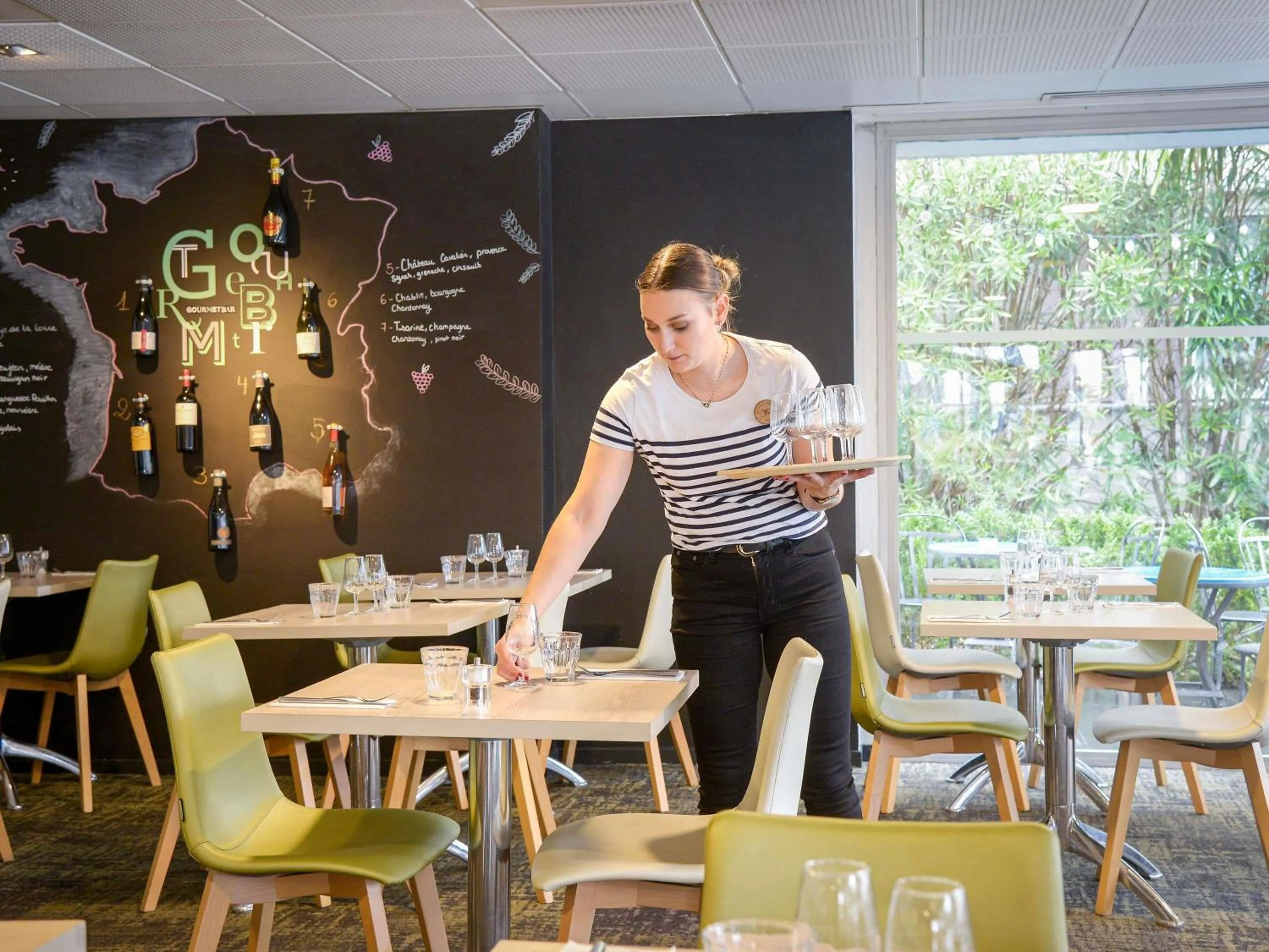 Restaurant/places to eat in Novotel Toulouse Purpan Aéroport