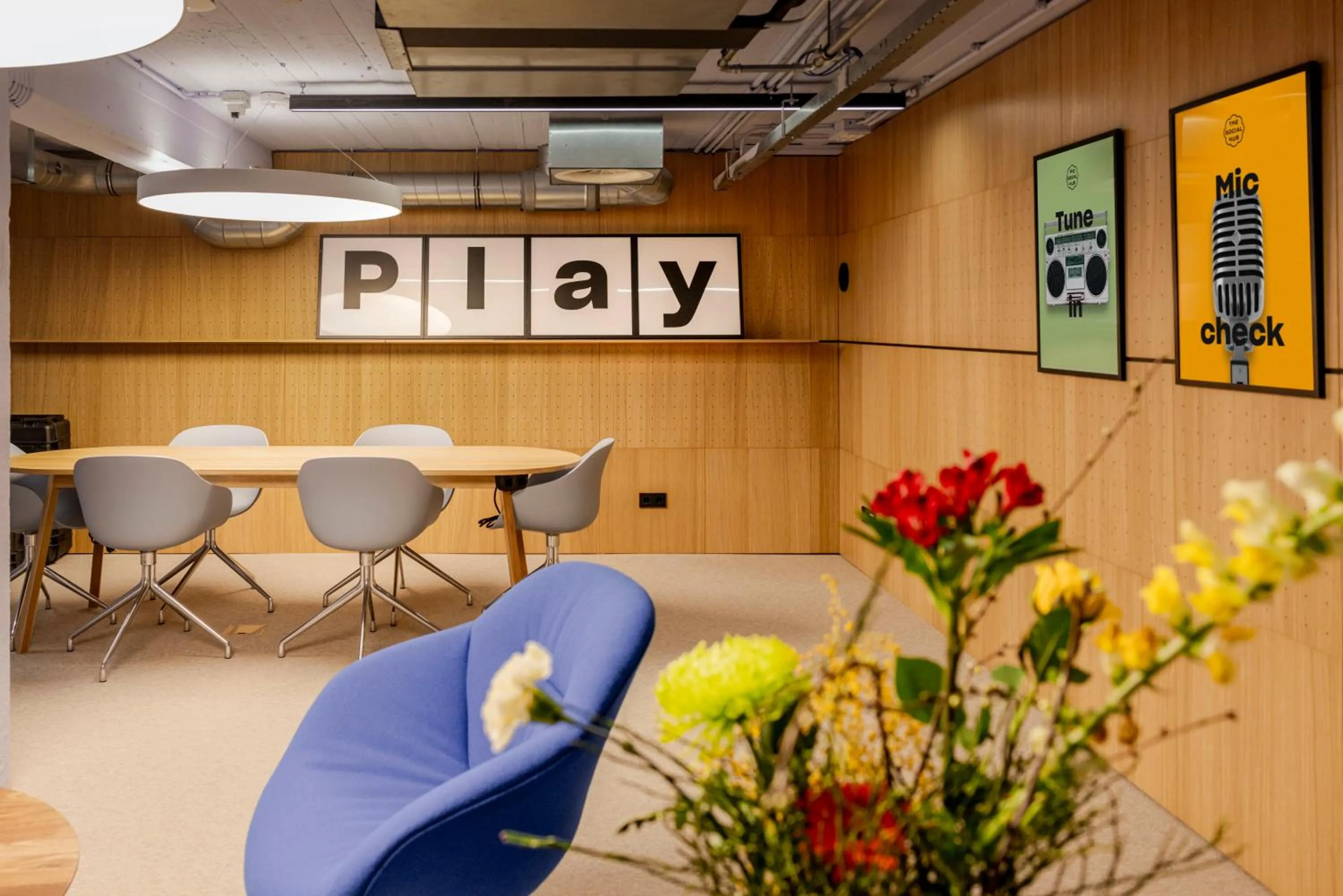 Meeting/conference room in The Social Hub Rotterdam